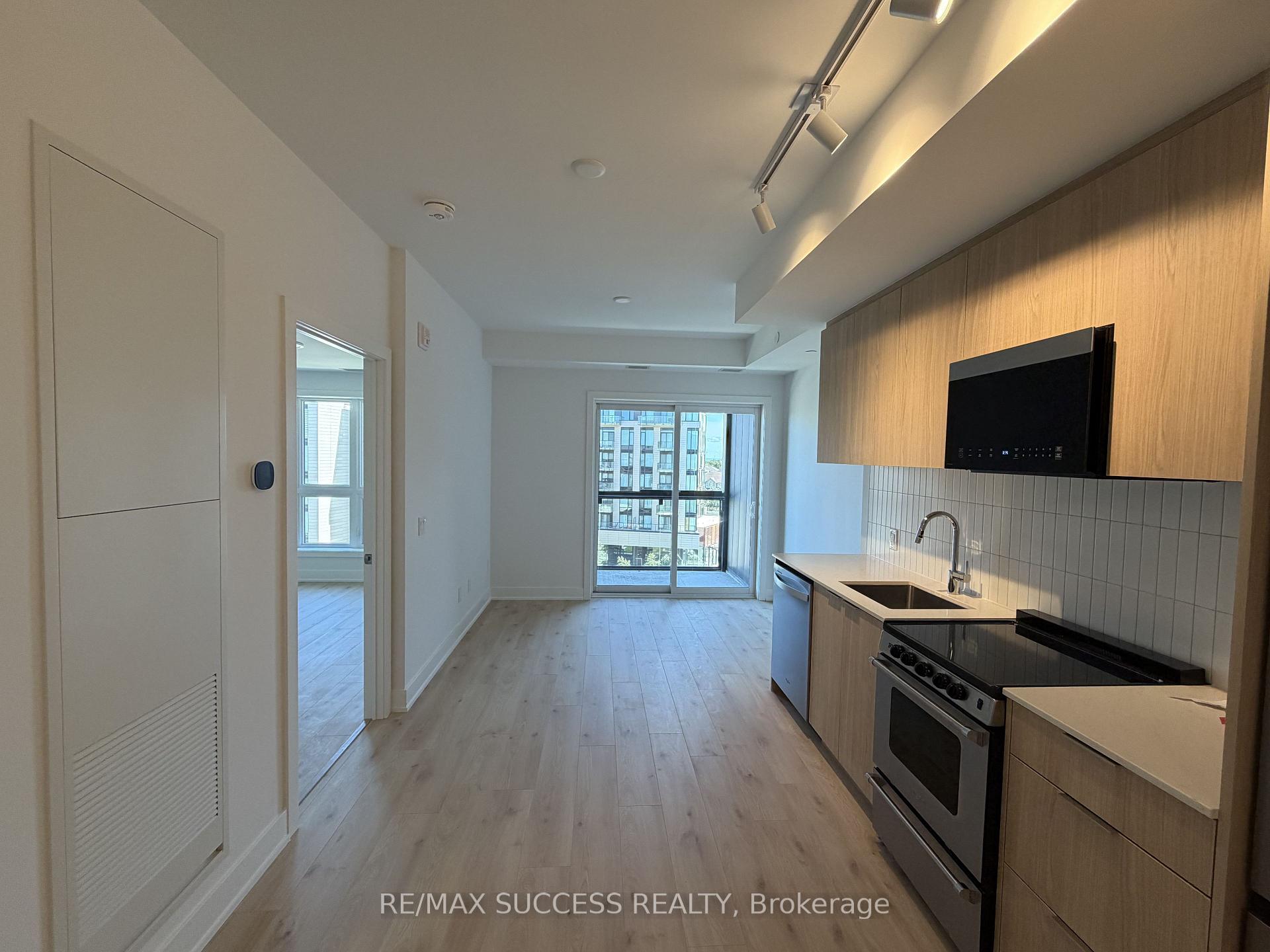 Photo 9 of 3008 William Cutmore Boulevard, Oakville, Joshua Meadows — HOMEH