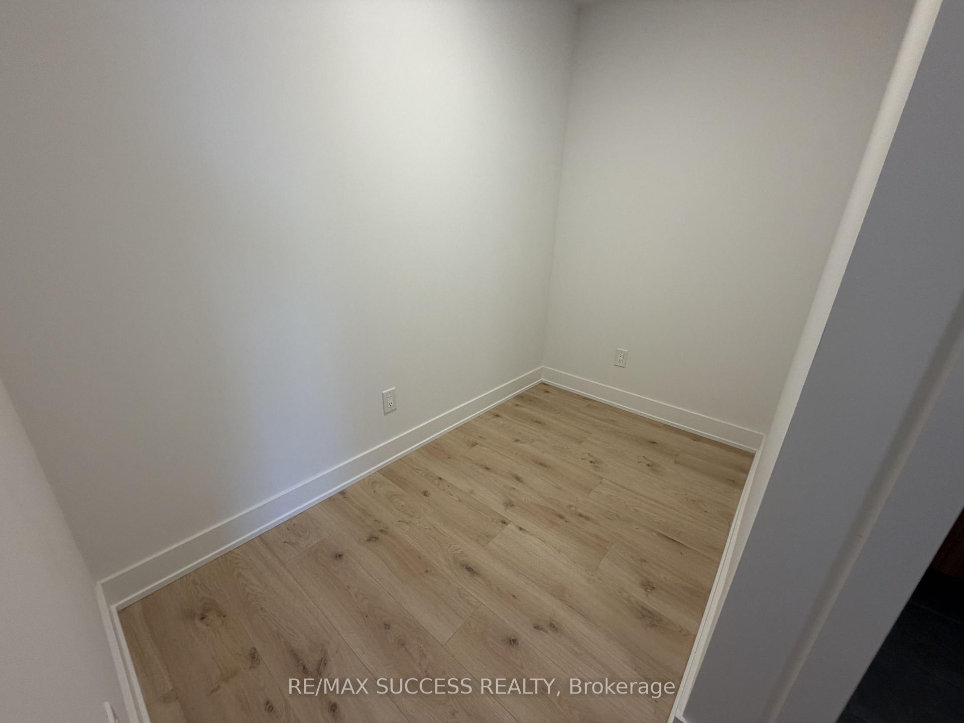 Photo 12 of 3008 William Cutmore Boulevard, Oakville, Joshua Meadows — HOMEH