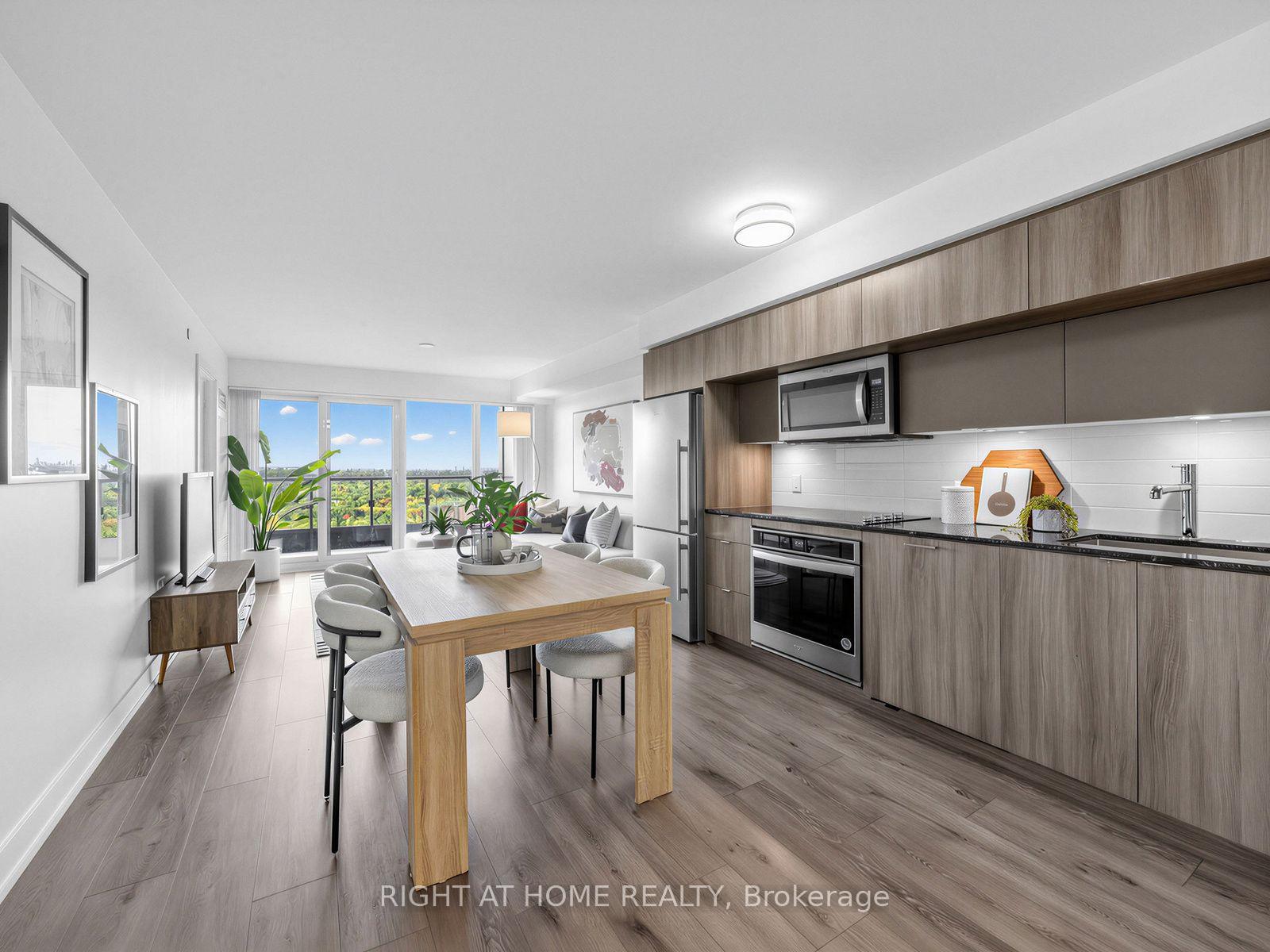 Photo of Unit 2423, 585 Bloor Street E