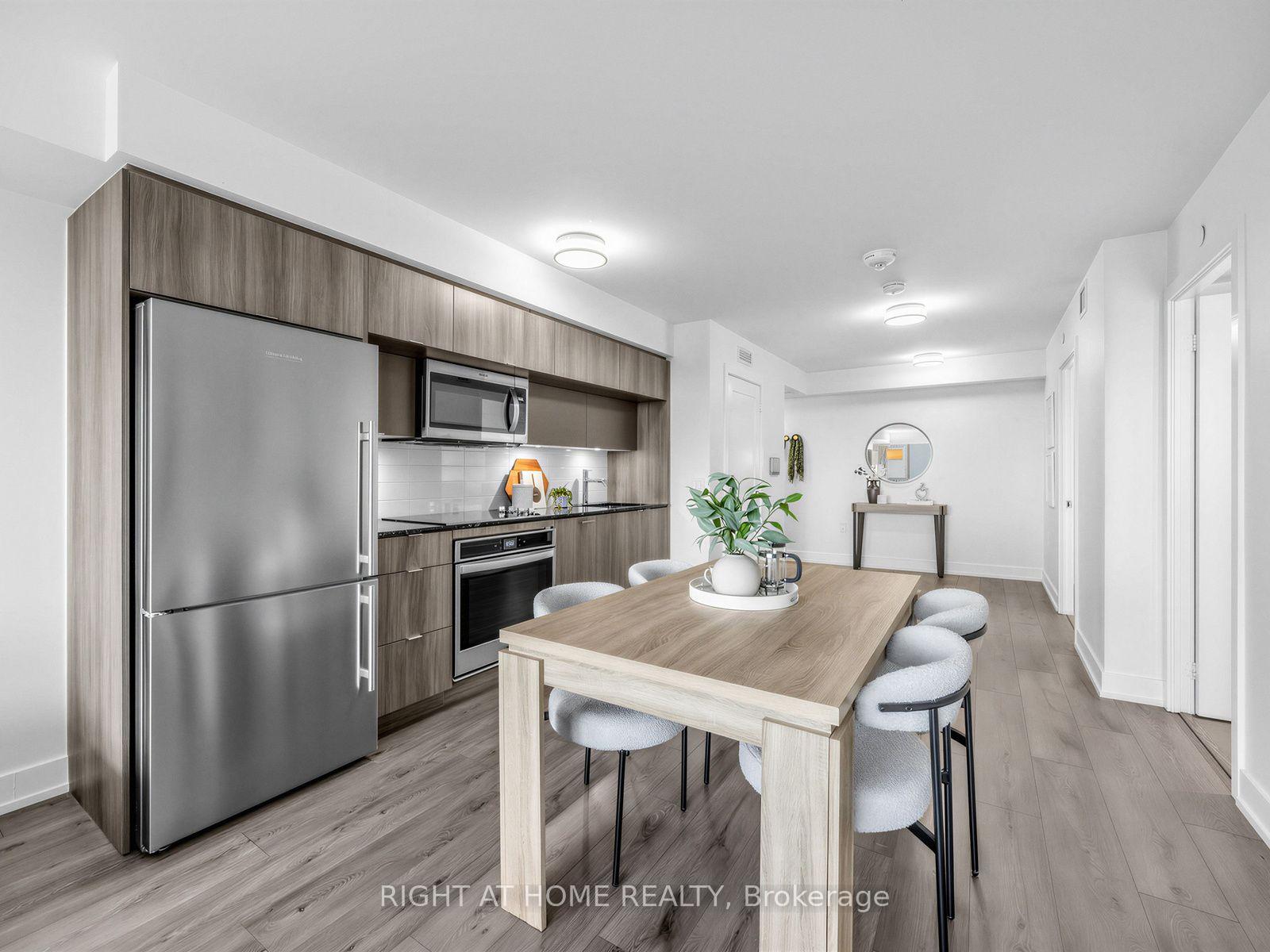 Photo 6 of Unit 2423, 585 Bloor Street E, Toronto, North St. James Town — HOMEH