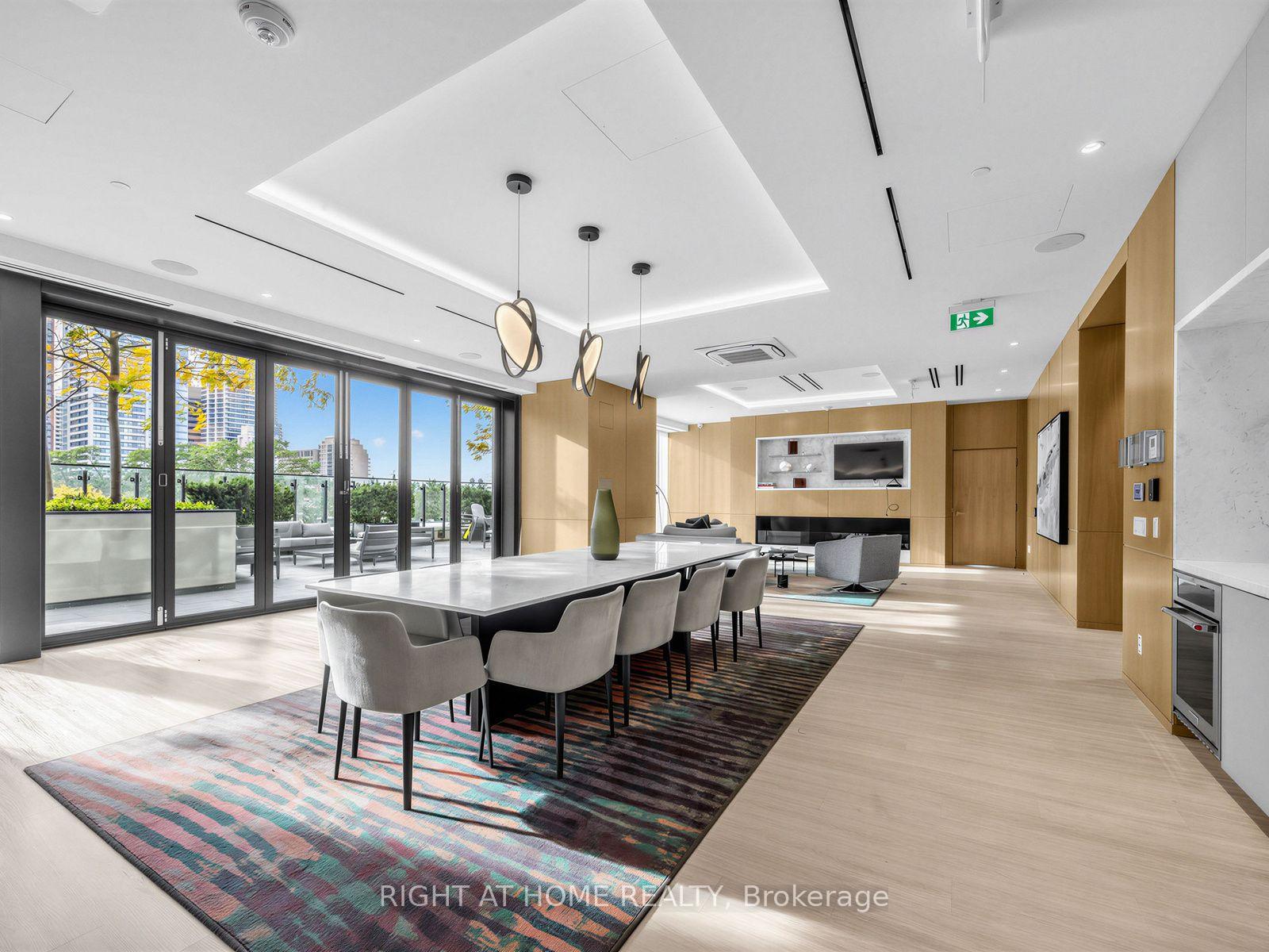 Photo 19 of Unit 2423, 585 Bloor Street E, Toronto, North St. James Town — HOMEH