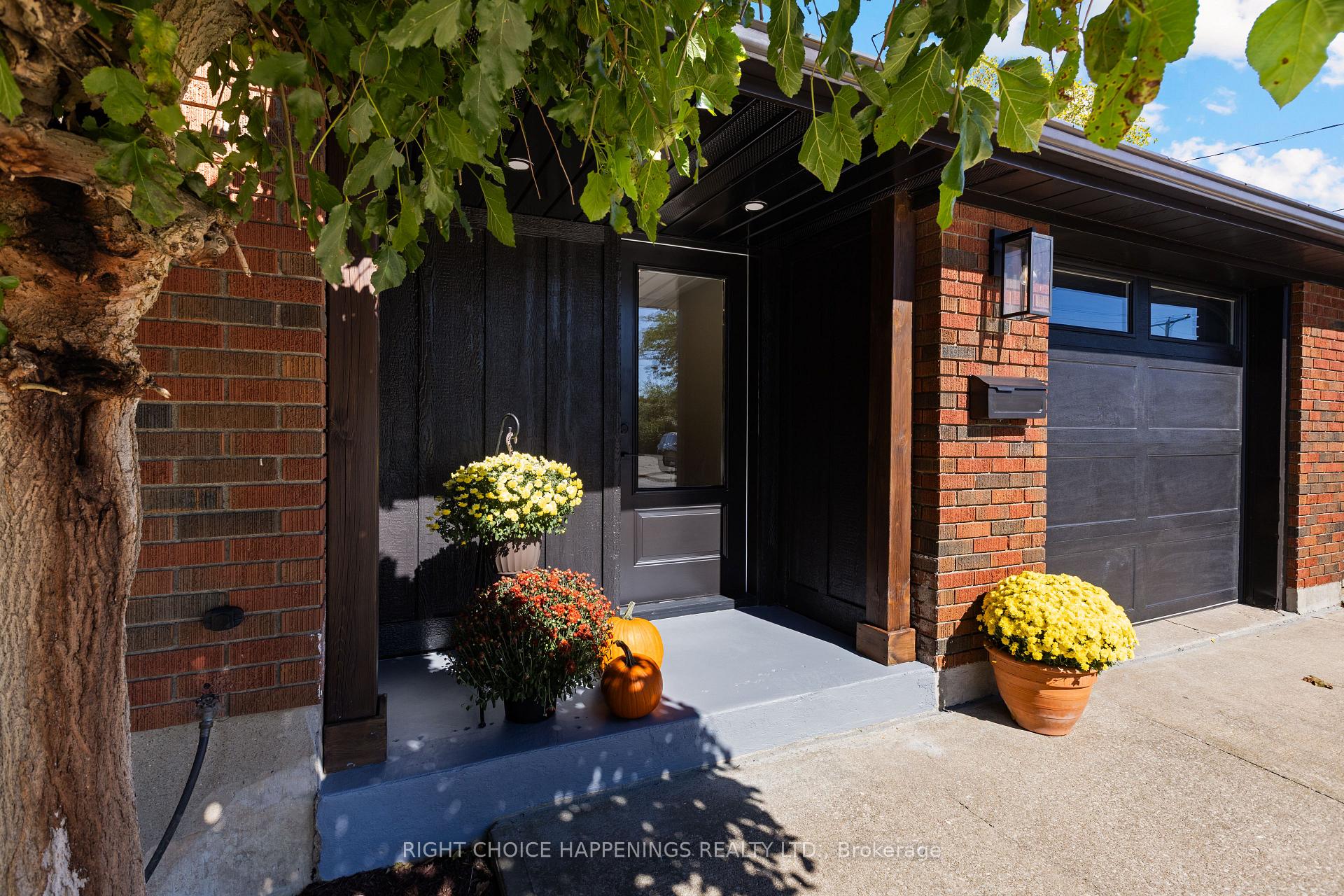 Photo 4 of 58 Ann Street, Thorold, Thorold Downtown — HOMEH
