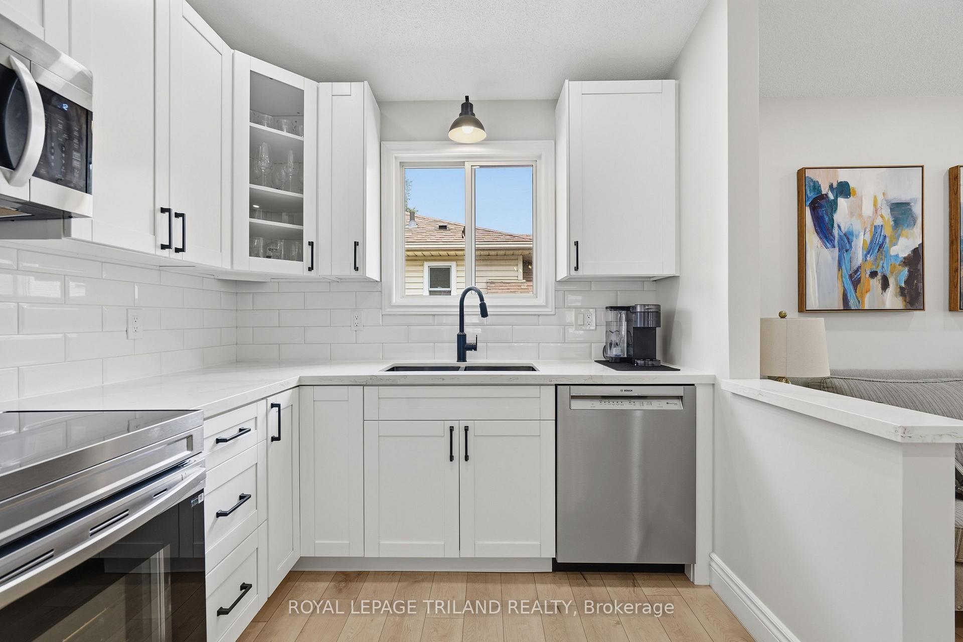 Photo 9 of 74 Kennedy Place, London, East I — HOMEH