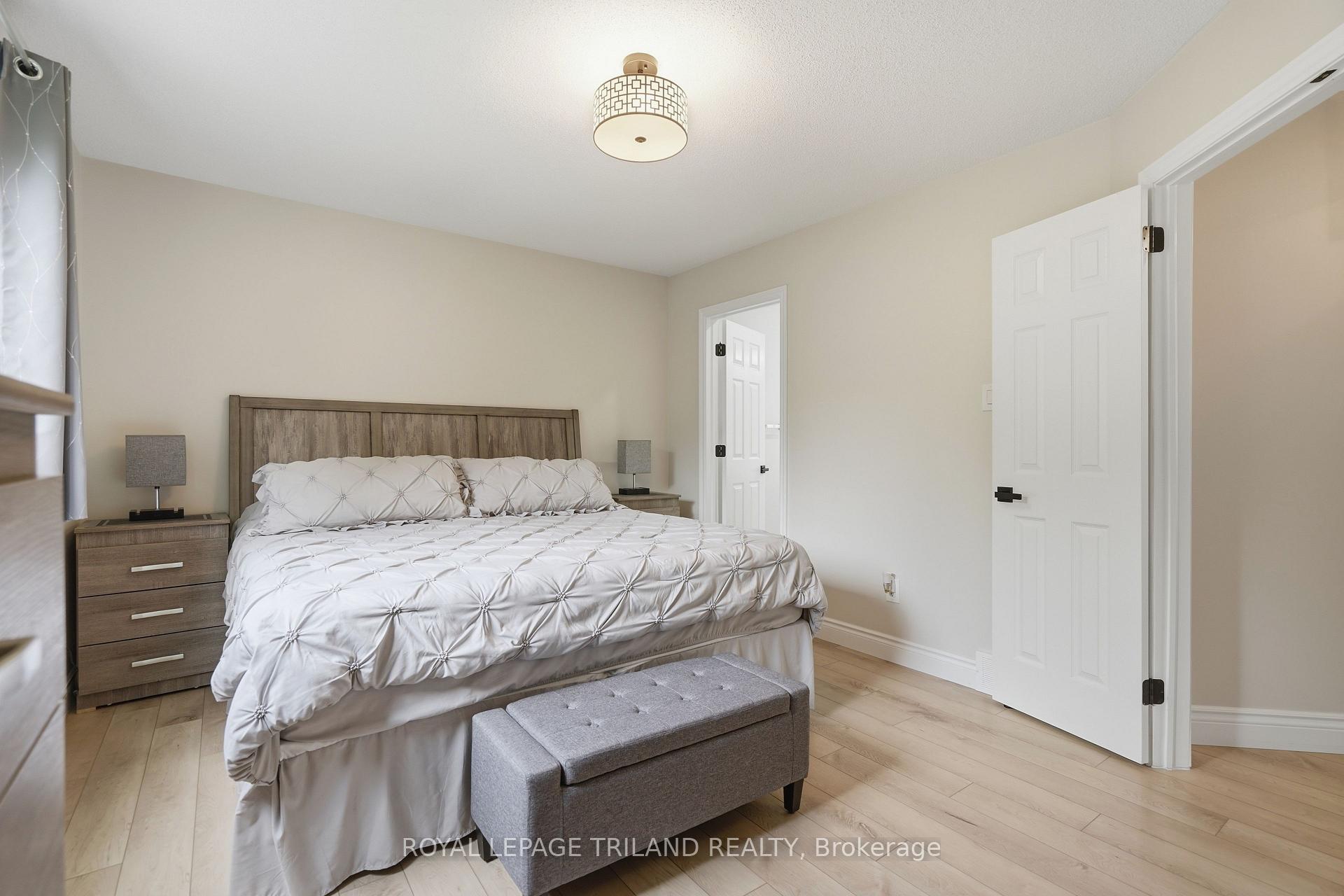 Photo 15 of 74 Kennedy Place, London, East I — HOMEH