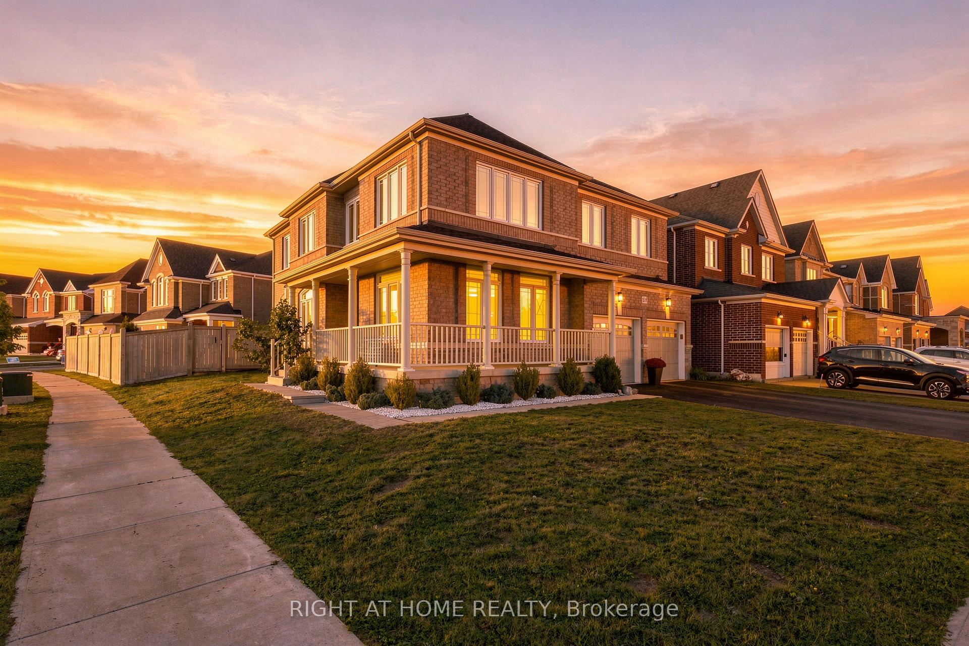 Front of 218 Blue Dasher Boulevard