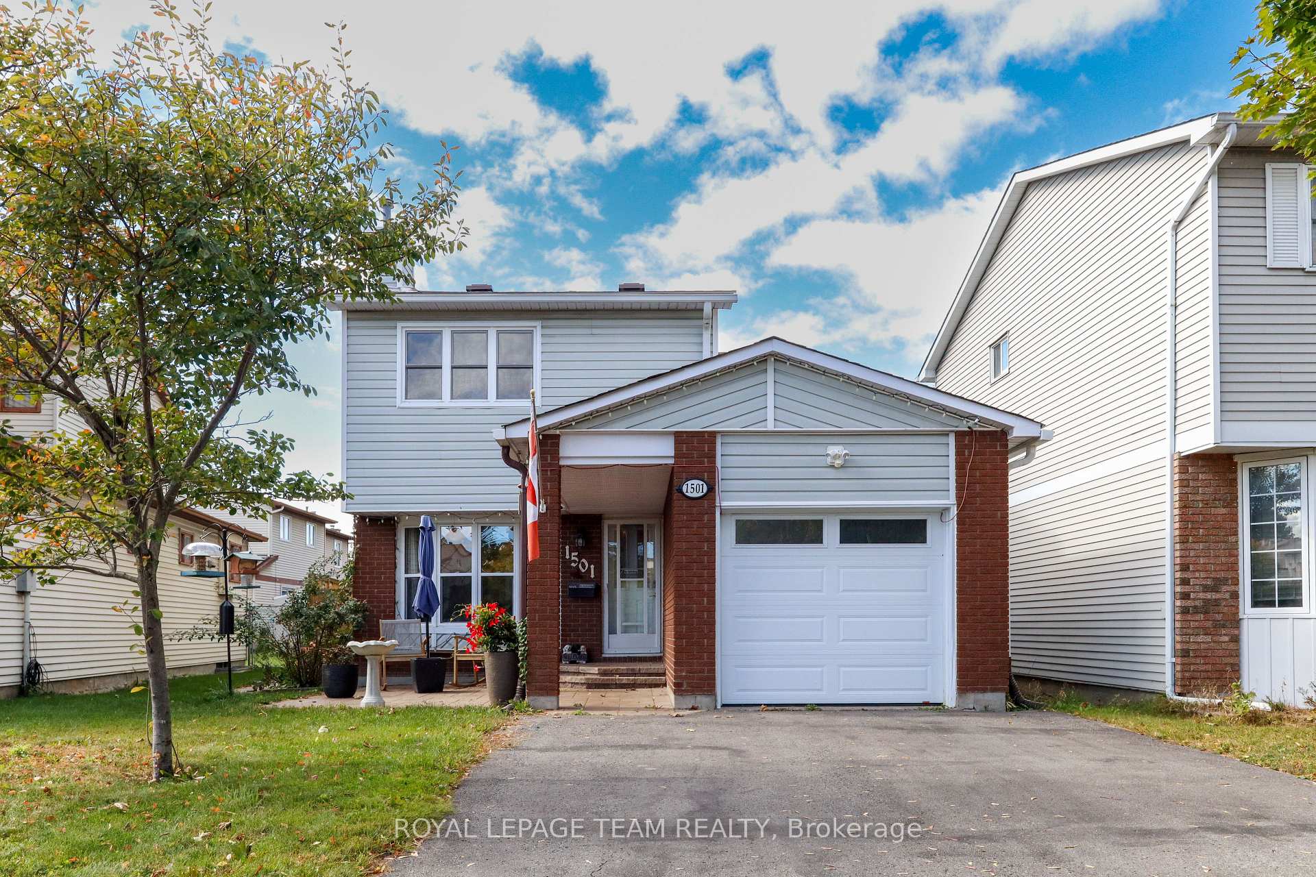 Photo 3 of 1501 Meadowbrook Road, Ottawa, Pineview — HOMEH