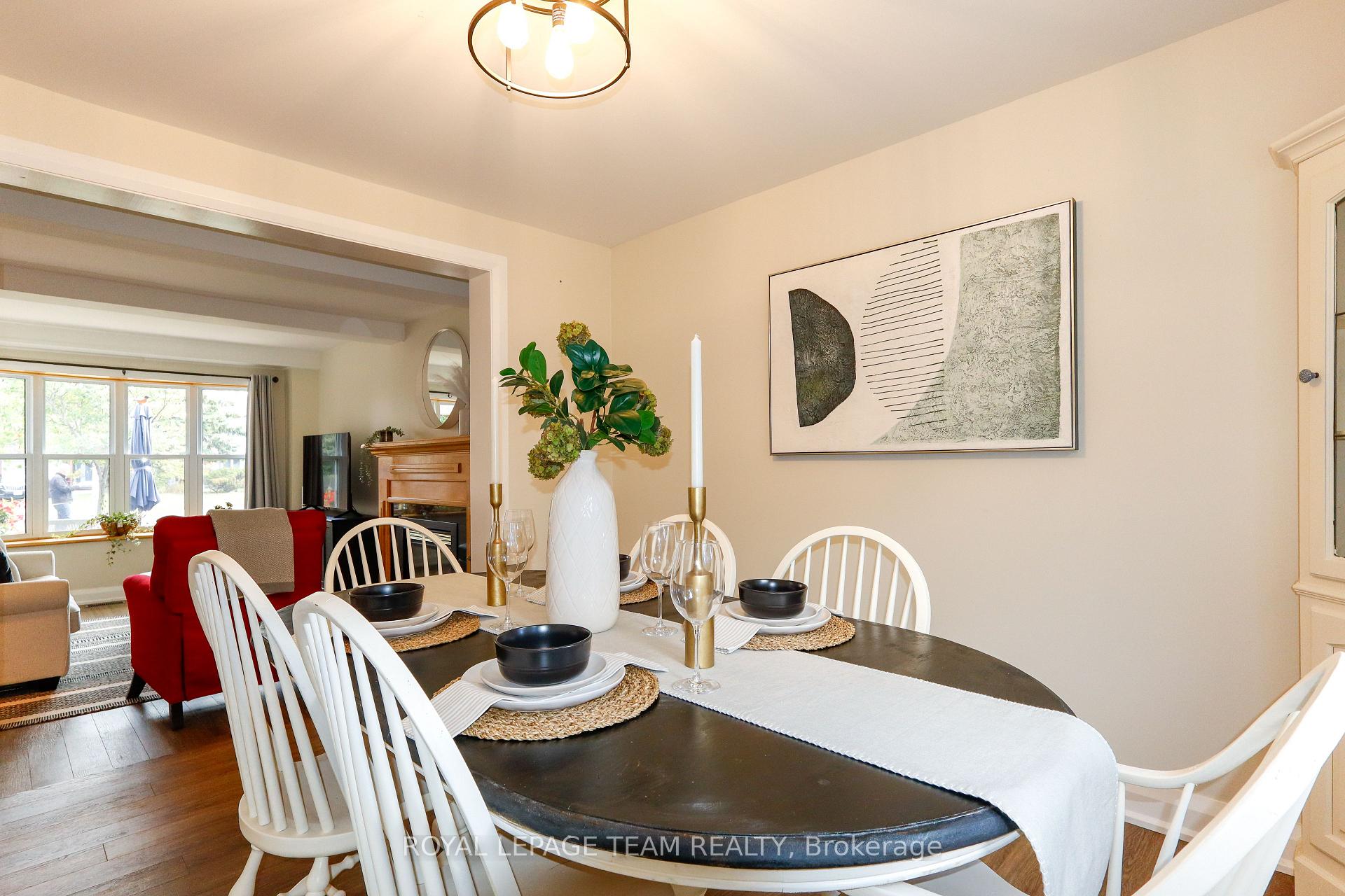 Photo 12 of 1501 Meadowbrook Road, Ottawa, Pineview — HOMEH