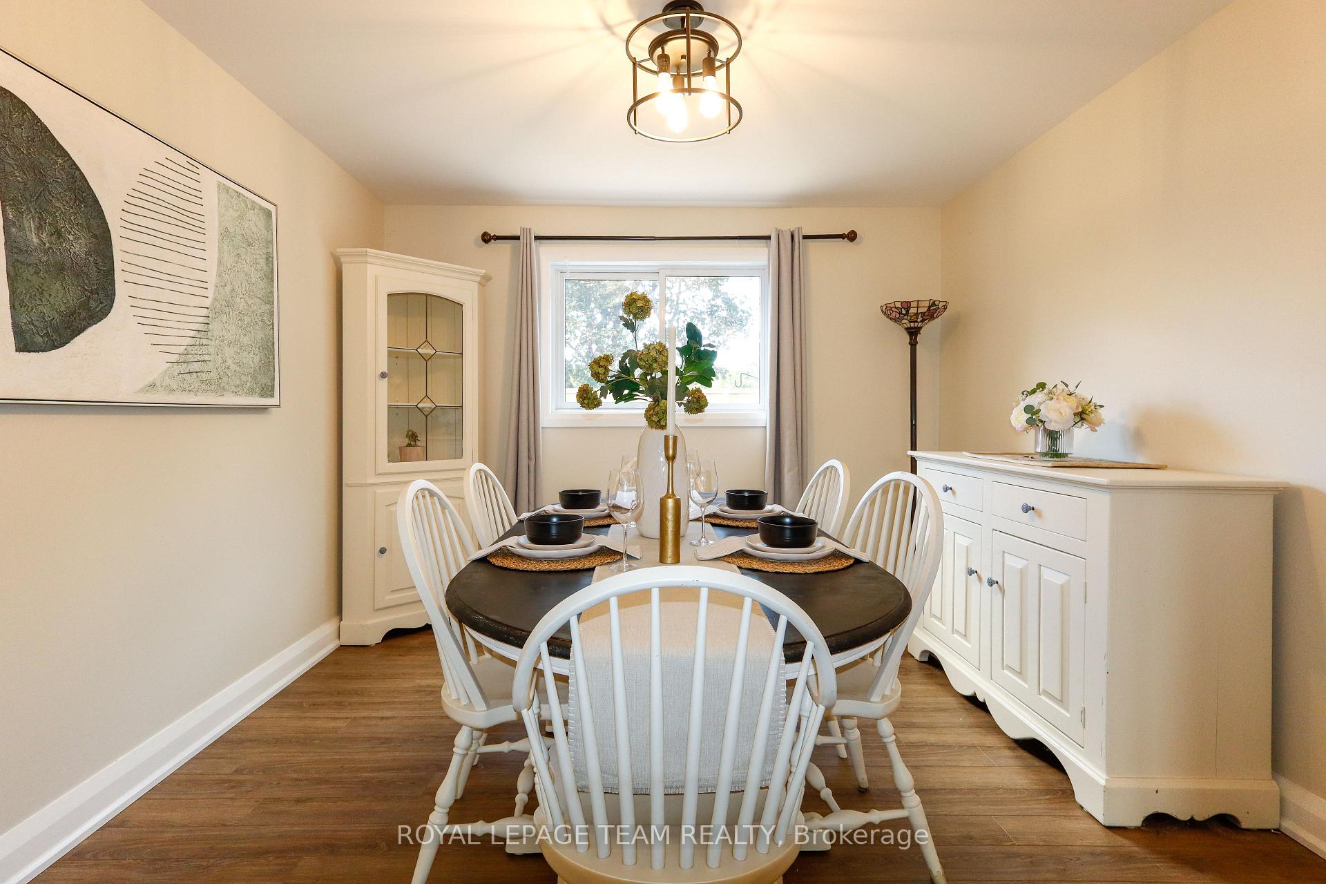 Photo 13 of 1501 Meadowbrook Road, Ottawa, Pineview — HOMEH