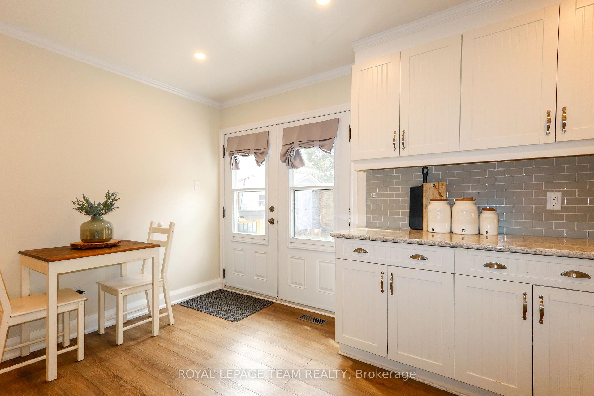 Photo 17 of 1501 Meadowbrook Road, Ottawa, Pineview — HOMEH