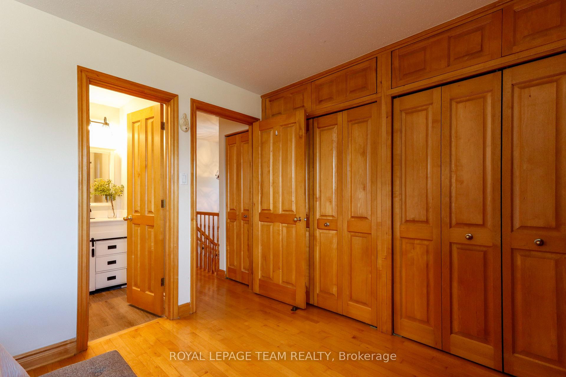 Photo 28 of 1501 Meadowbrook Road, Ottawa, Pineview — HOMEH