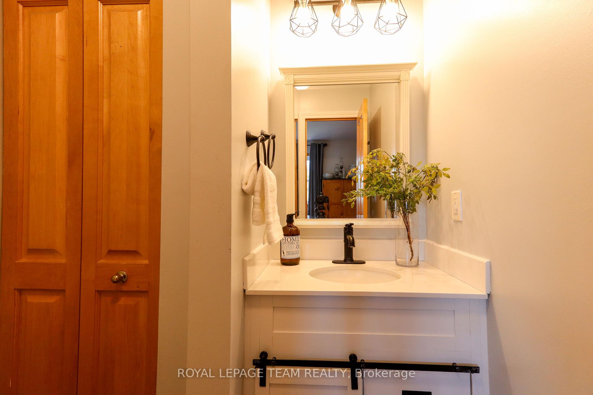 Photo 29 of 1501 Meadowbrook Road, Ottawa, Pineview — HOMEH