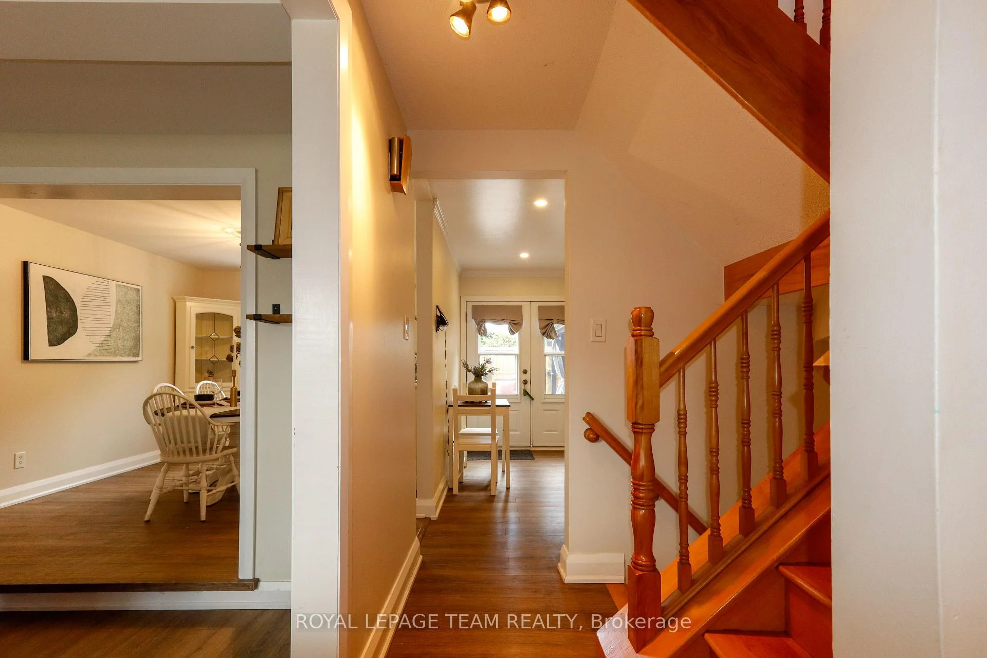 Photo 14 of 1501 Meadowbrook Road, Ottawa, Pineview — HOMEH