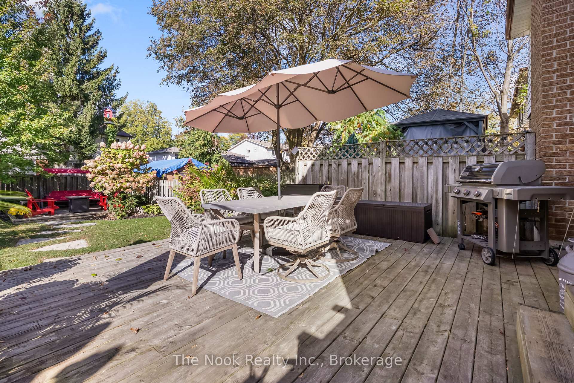 Photo 33 of 648 Berwick Crescent, Oshawa, McLaughlin — HOMEH