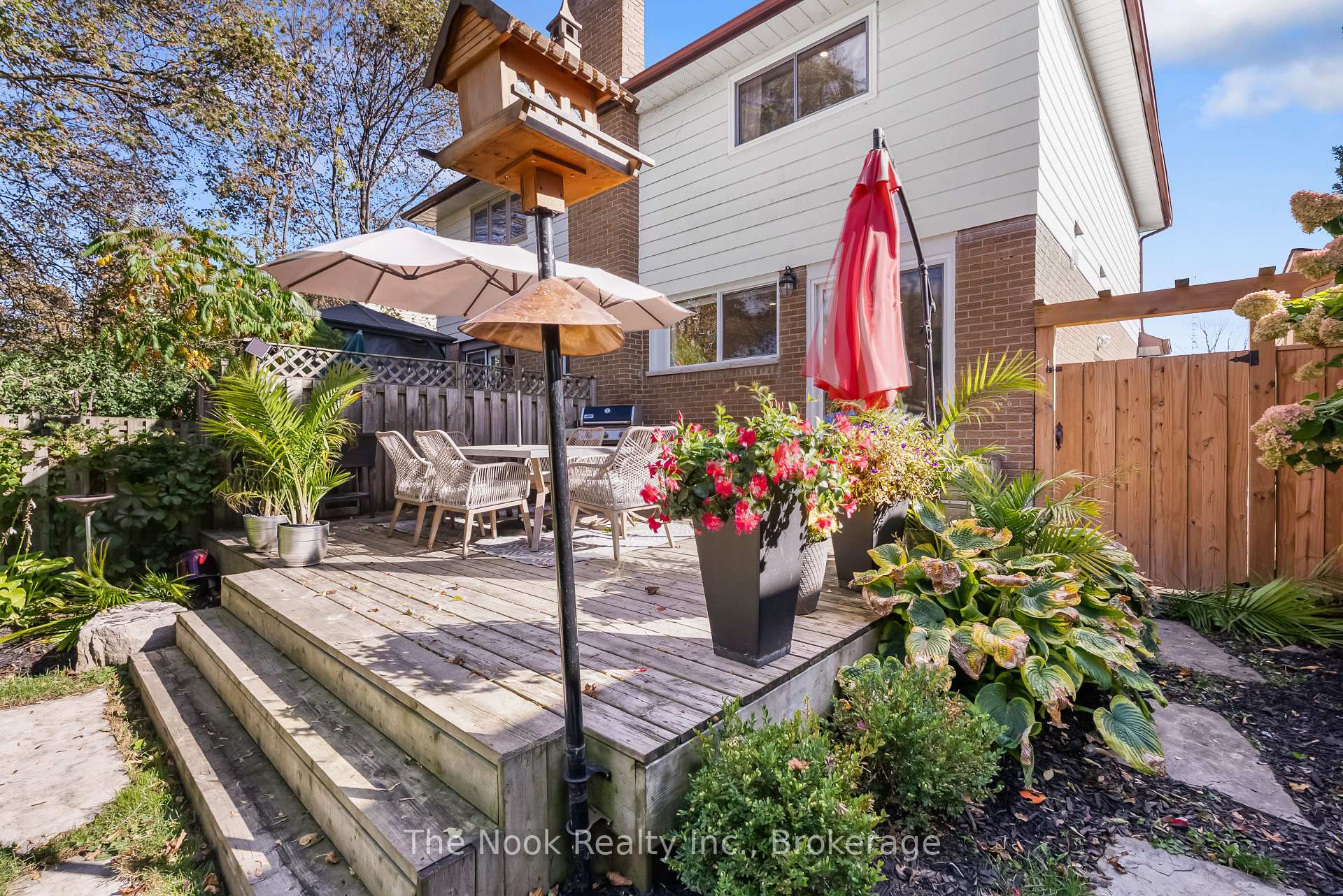 Photo 38 of 648 Berwick Crescent, Oshawa, McLaughlin — HOMEH