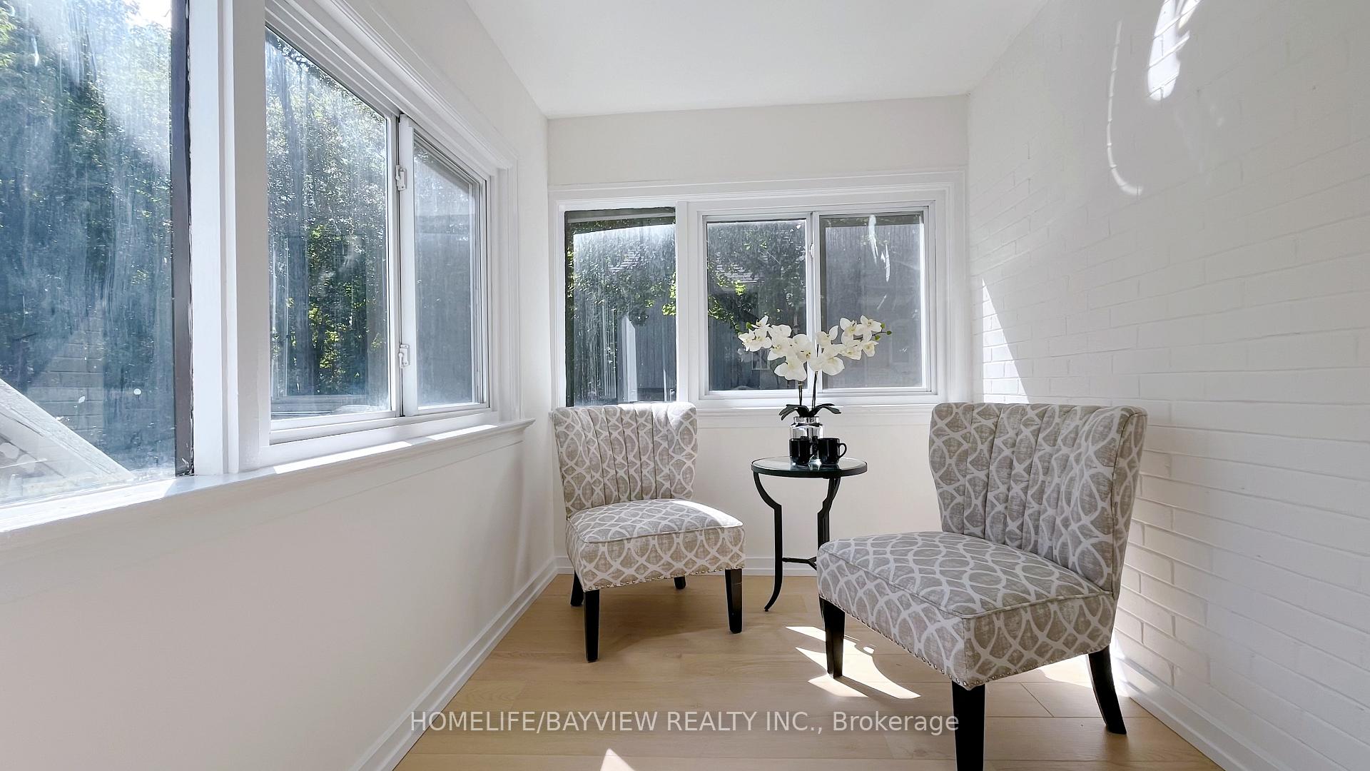 Photo 9 of 82 Centre Street E, Richmond Hill, Crosby — HOMEH