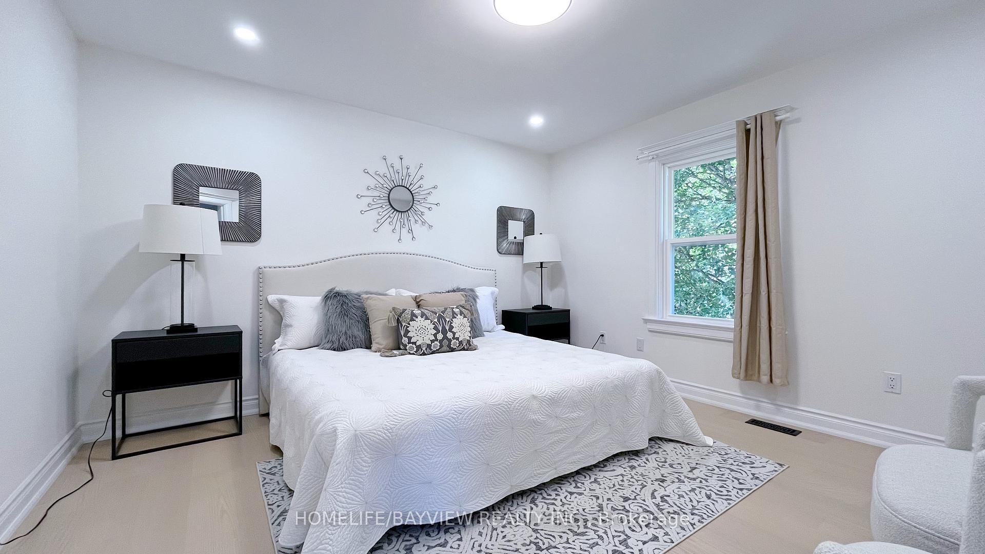 Photo 13 of 82 Centre Street E, Richmond Hill, Crosby — HOMEH
