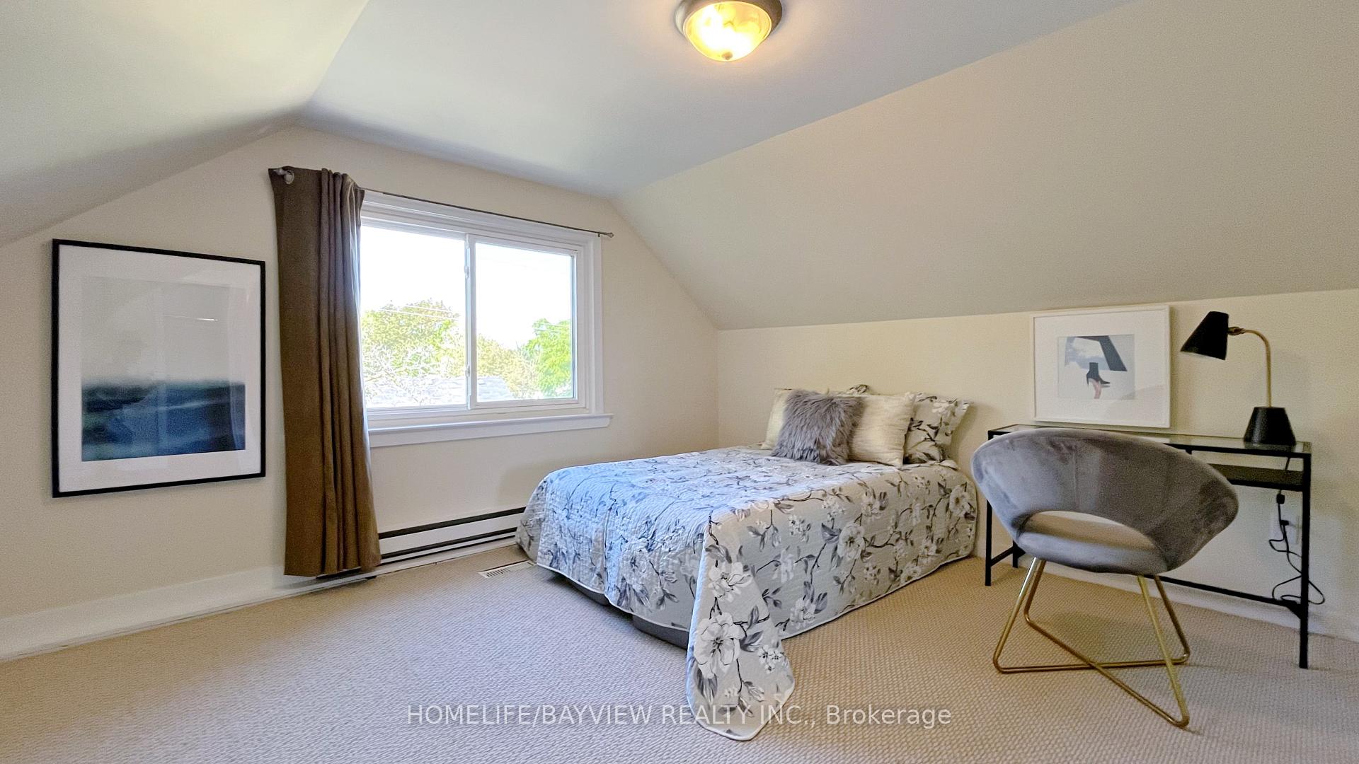 Photo 21 of 82 Centre Street E, Richmond Hill, Crosby — HOMEH