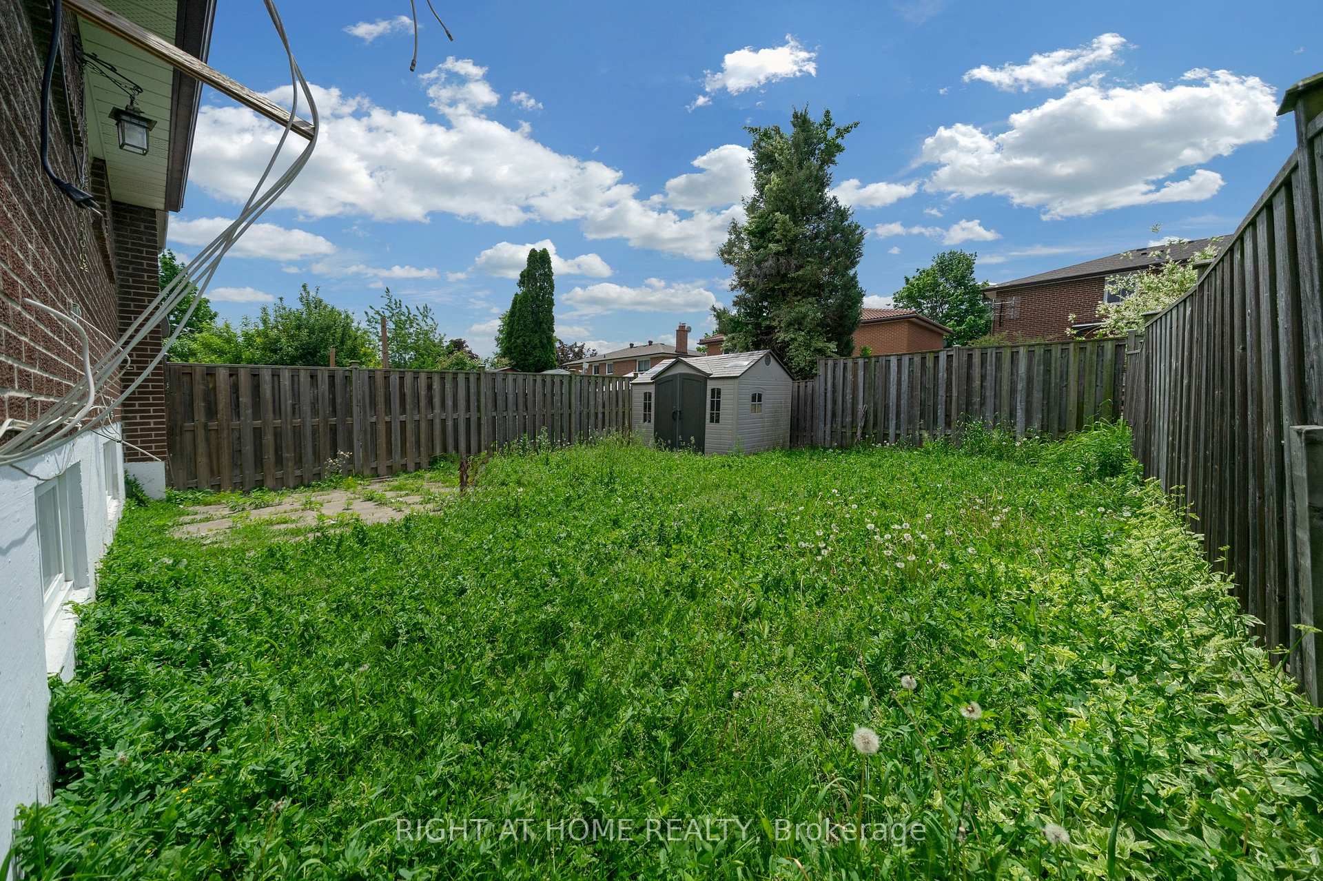 Photo 8 of 3241 Mccarthy Court, Mississauga, Applewood — HOMEH
