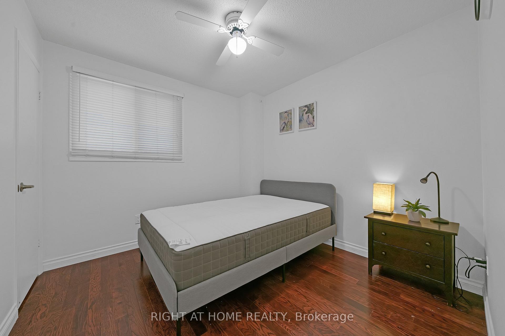 Photo 25 of 3241 Mccarthy Court, Mississauga, Applewood — HOMEH