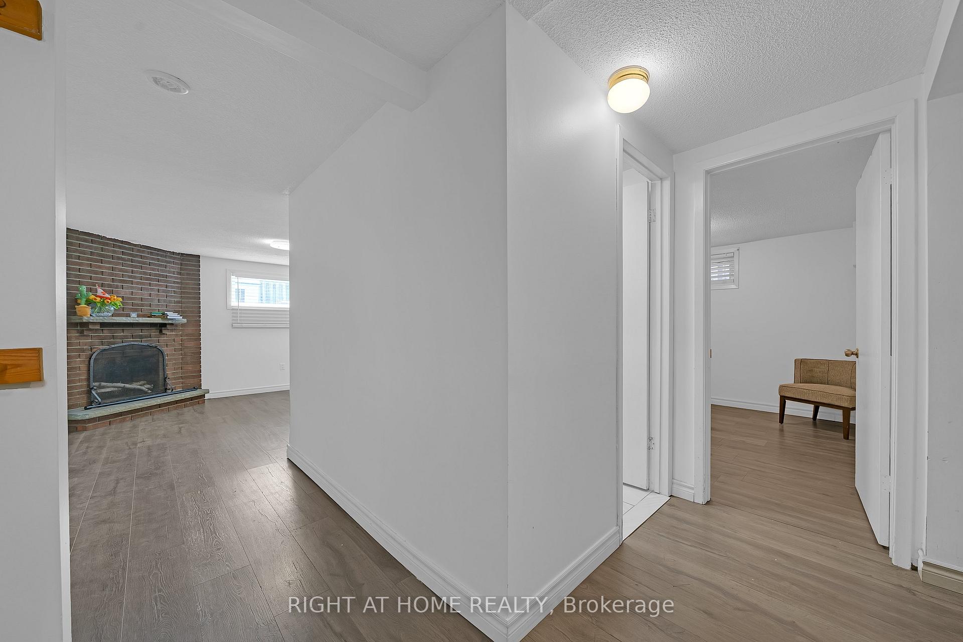 Photo 35 of 3241 Mccarthy Court, Mississauga, Applewood — HOMEH