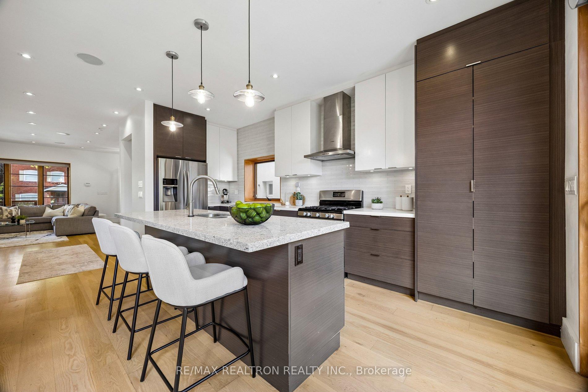 Photo 14 of 125 Pinewood Avenue, Toronto, Humewood-Cedarvale — HOMEH