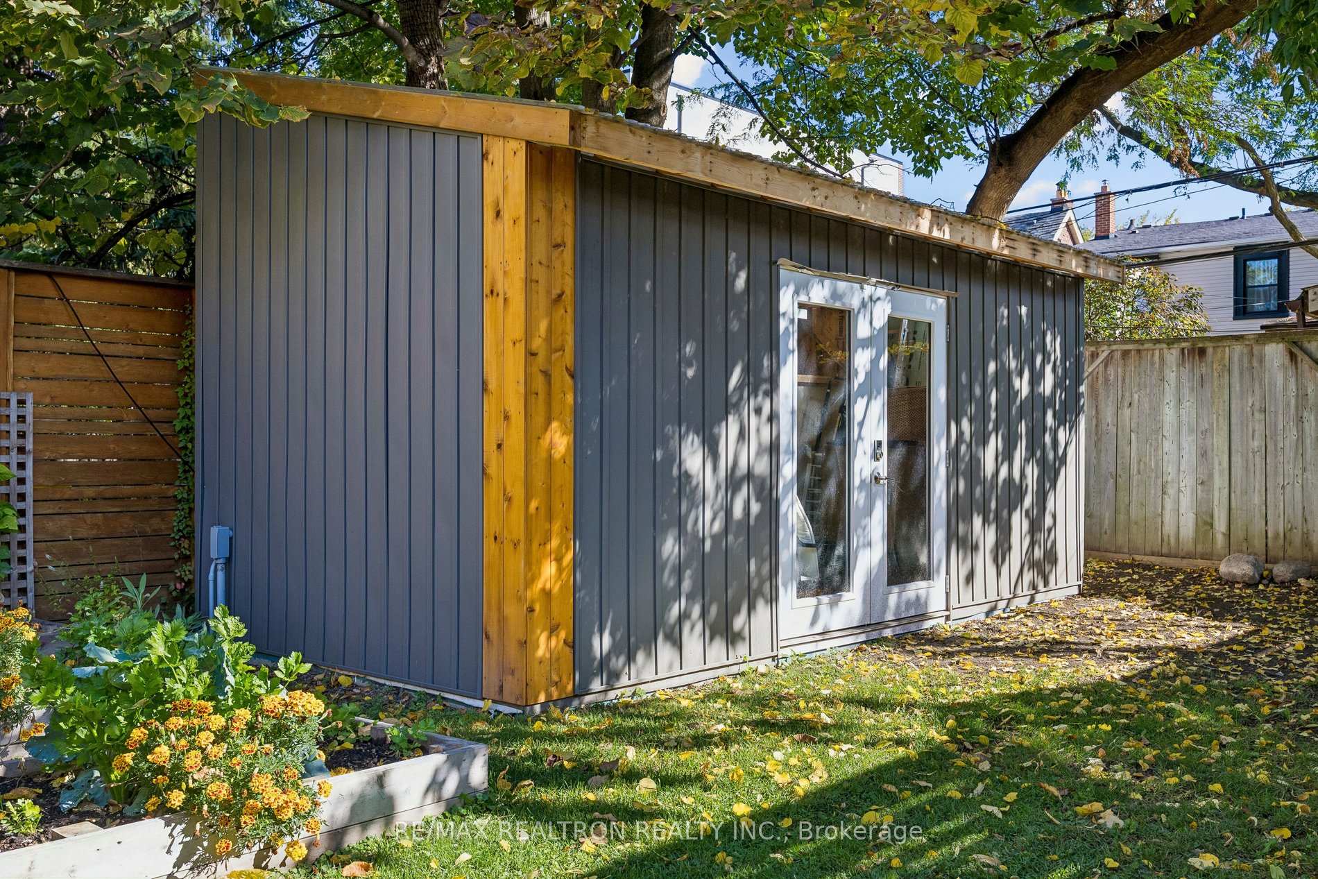 Photo 33 of 125 Pinewood Avenue, Toronto, Humewood-Cedarvale — HOMEH