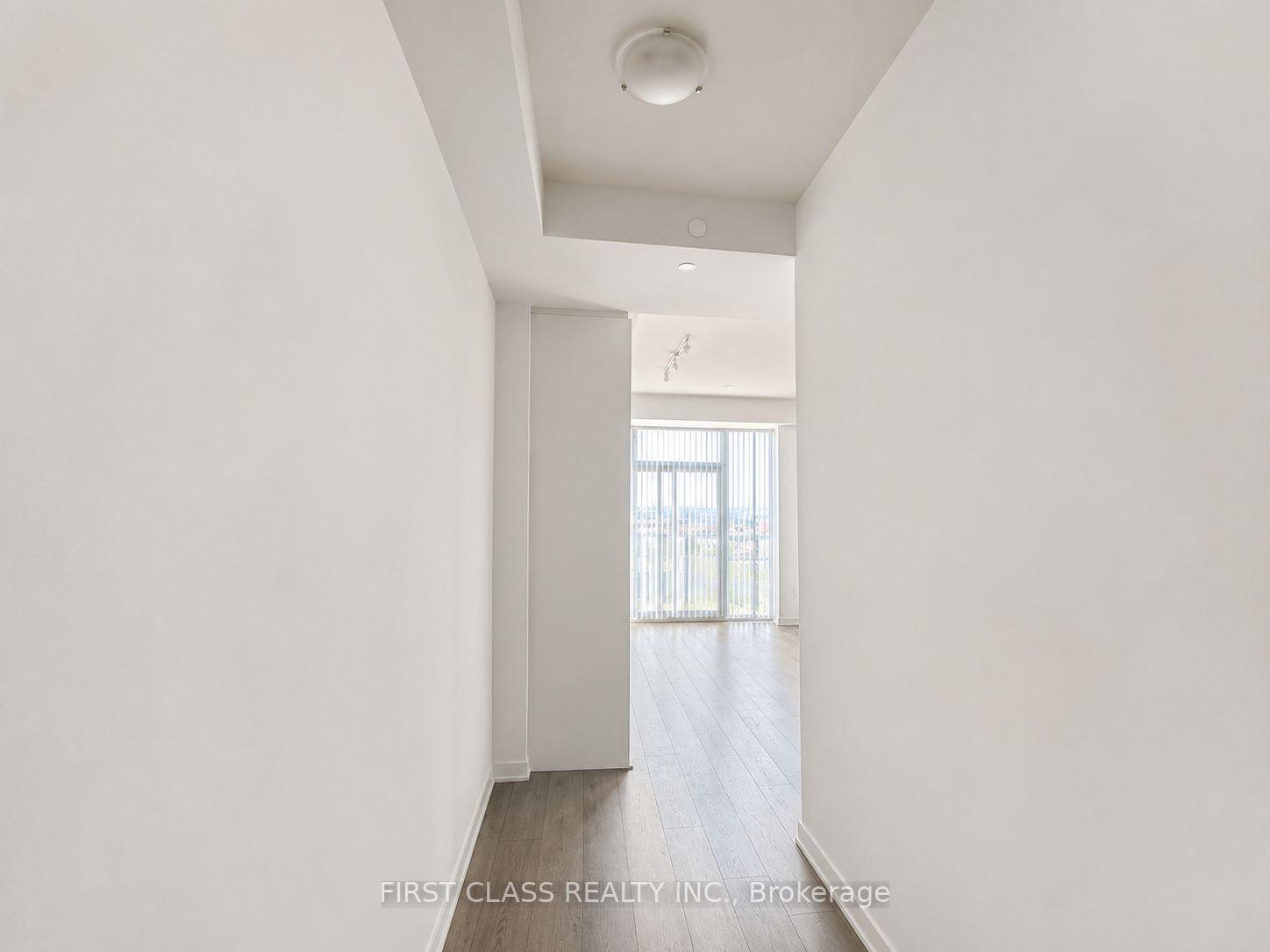 Photo 4 of Unit 1017, 60 Honeycrisp Crescent, Vaughan, Vaughan Corporate Centre — HOMEH