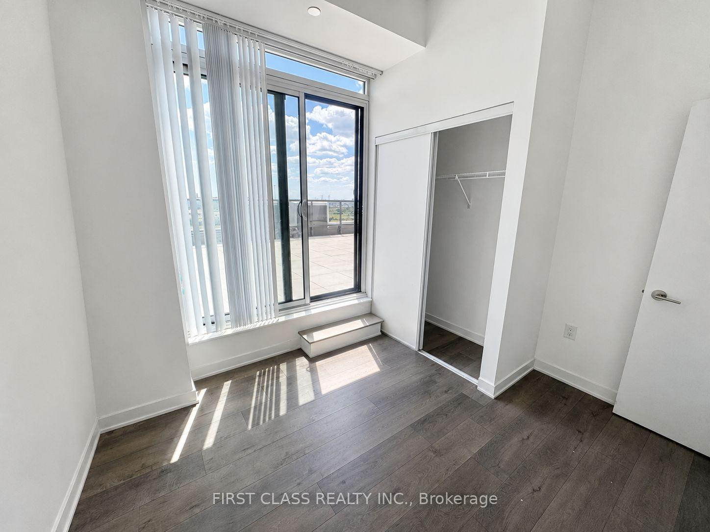 Photo 11 of Unit 1017, 60 Honeycrisp Crescent, Vaughan, Vaughan Corporate Centre — HOMEH