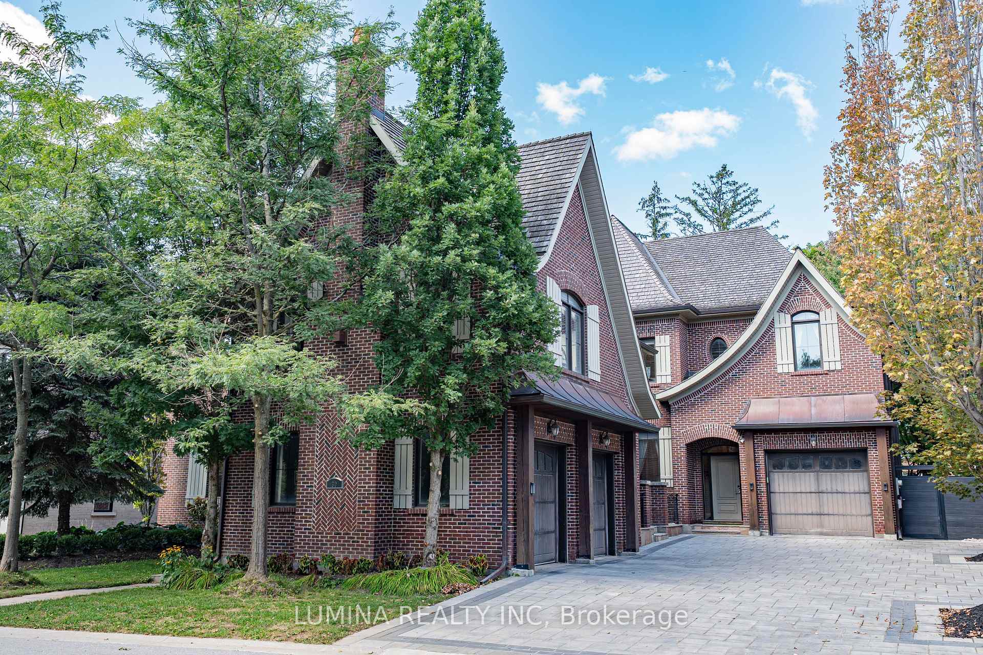 Photo 7 of 30 Davina Circle N, Aurora, Aurora Estates — HOMEH