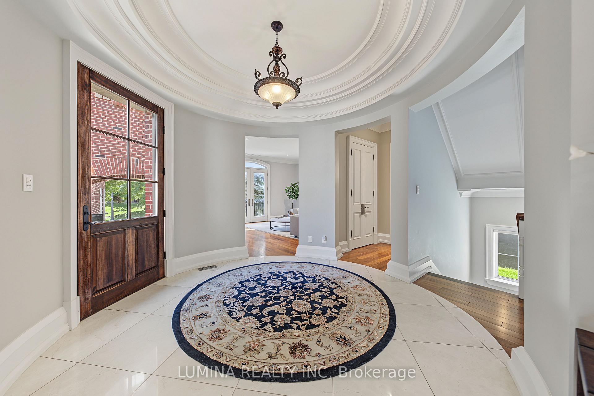 Photo 10 of 30 Davina Circle N, Aurora, Aurora Estates — HOMEH