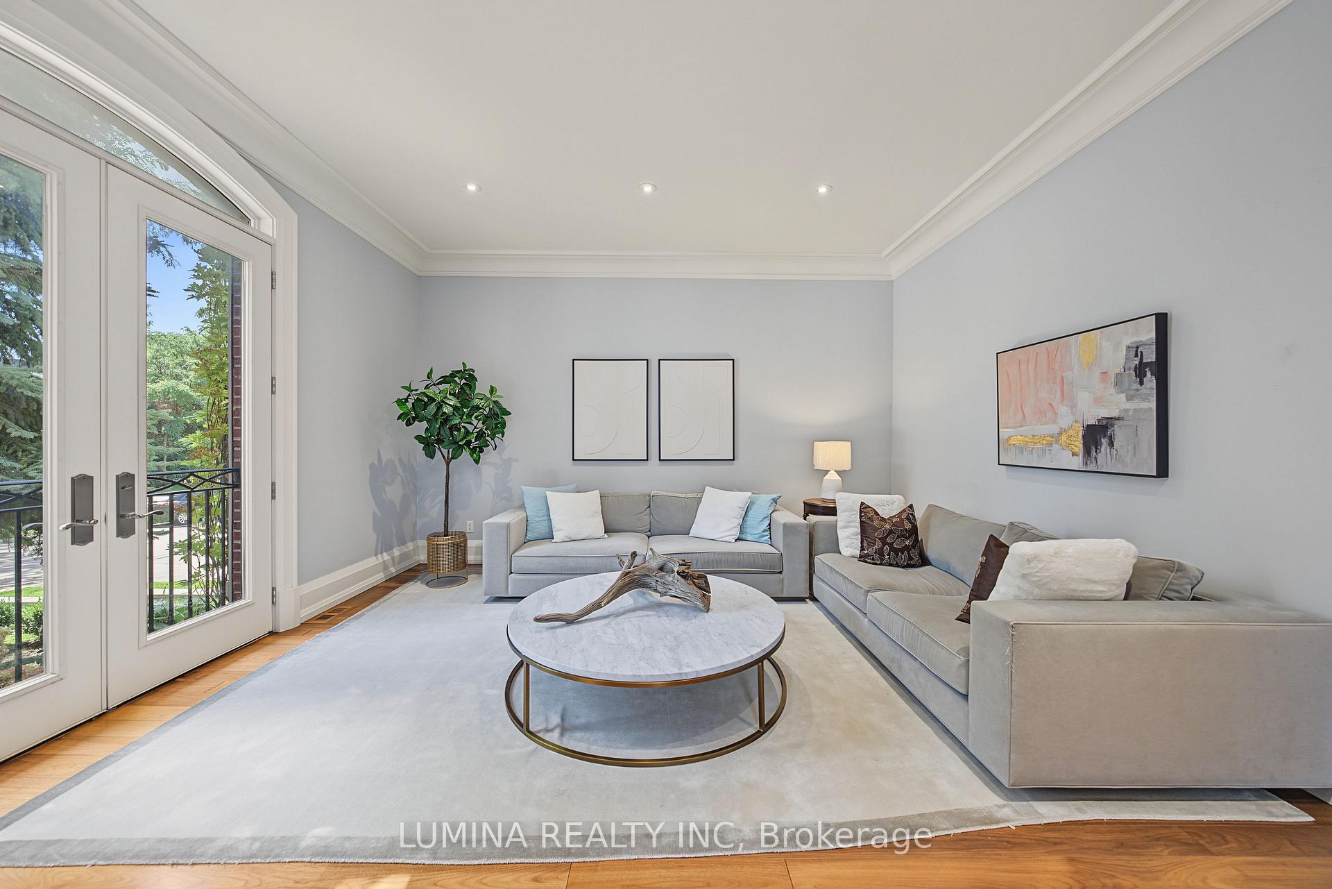 Photo 11 of 30 Davina Circle N, Aurora, Aurora Estates — HOMEH