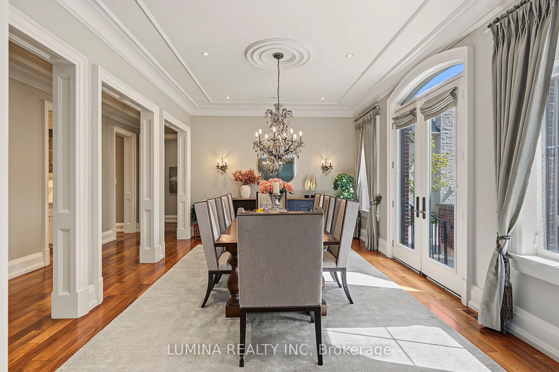 Photo 13 of 30 Davina Circle N, Aurora, Aurora Estates — HOMEH