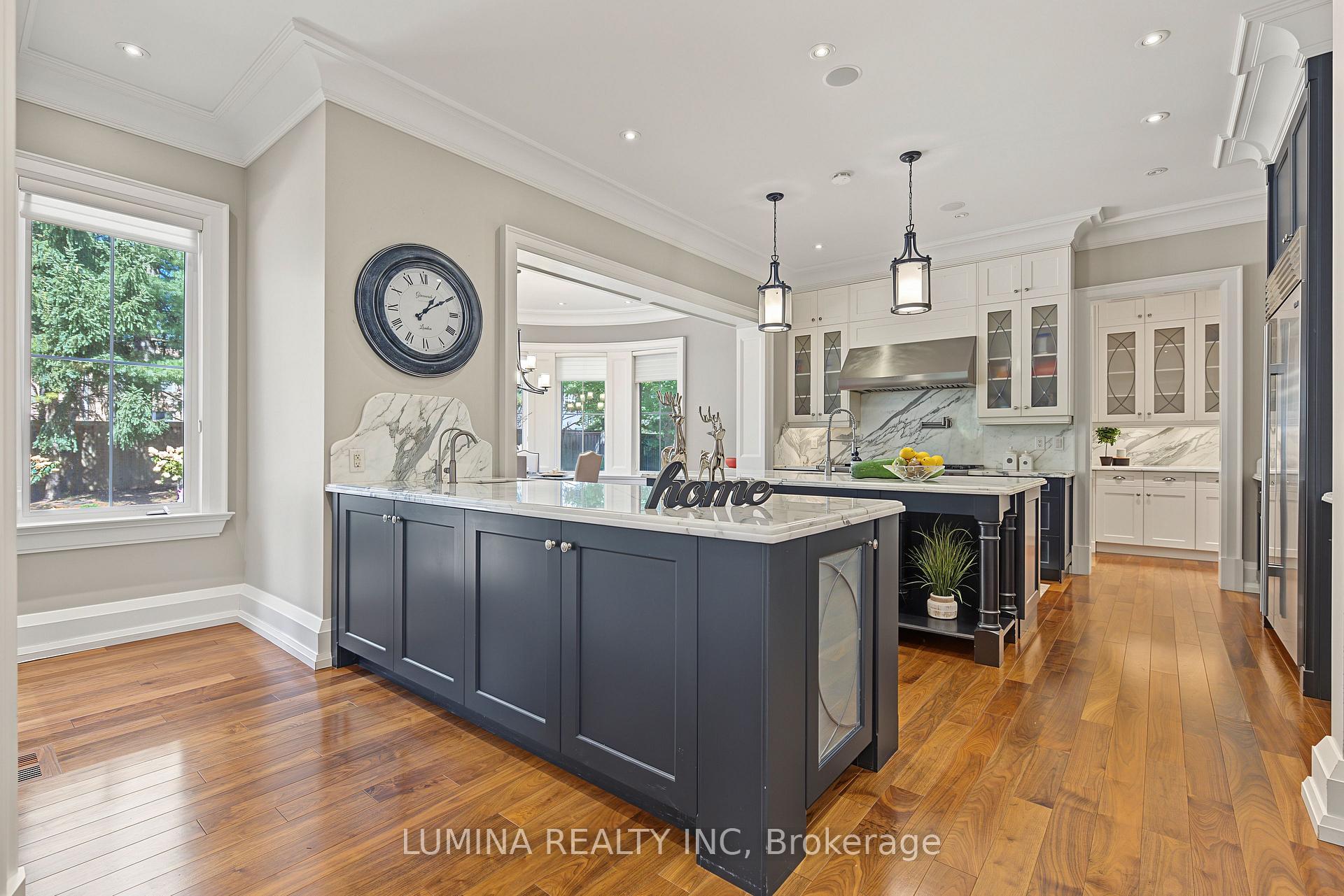 Photo 21 of 30 Davina Circle N, Aurora, Aurora Estates — HOMEH