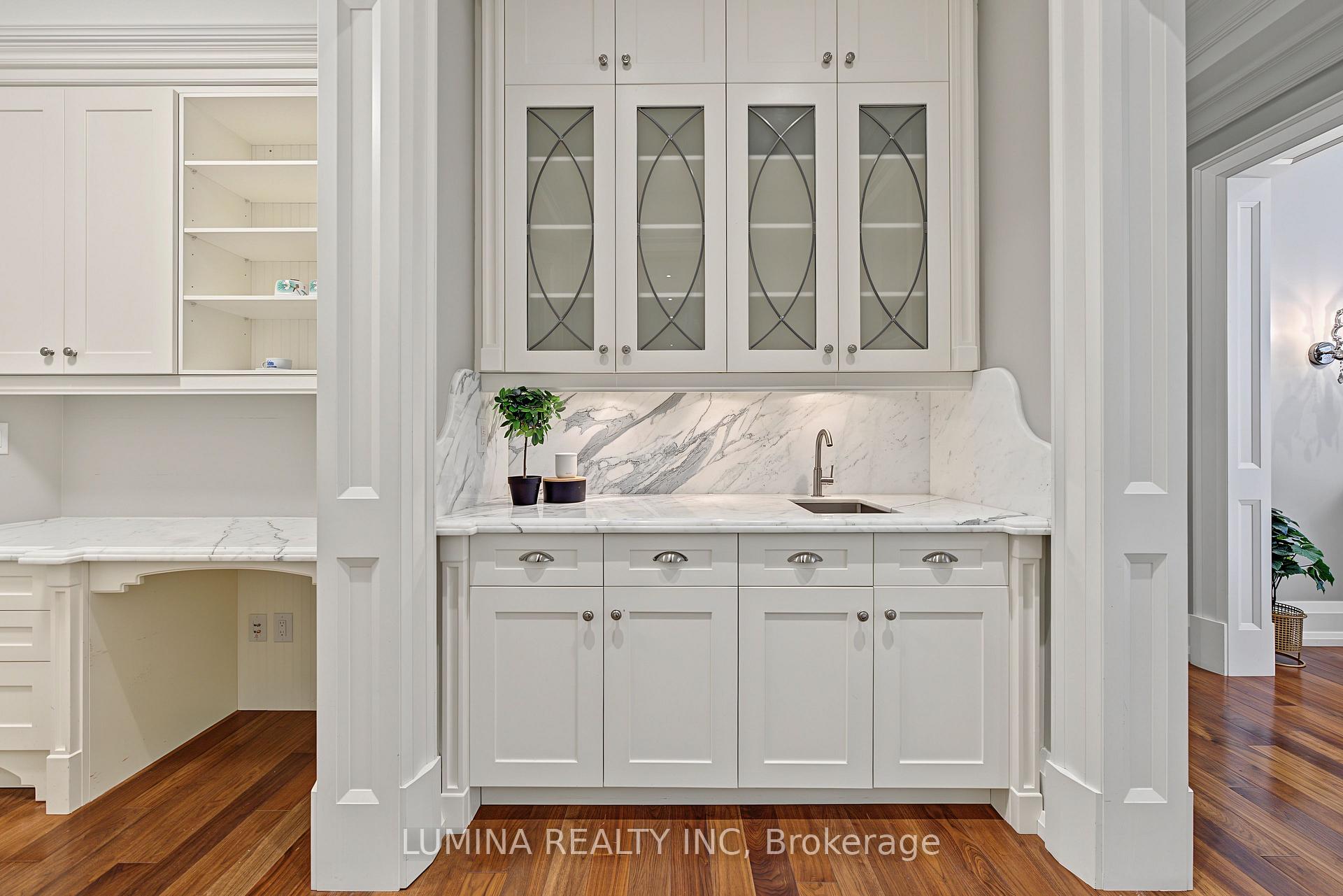 Photo 24 of 30 Davina Circle N, Aurora, Aurora Estates — HOMEH