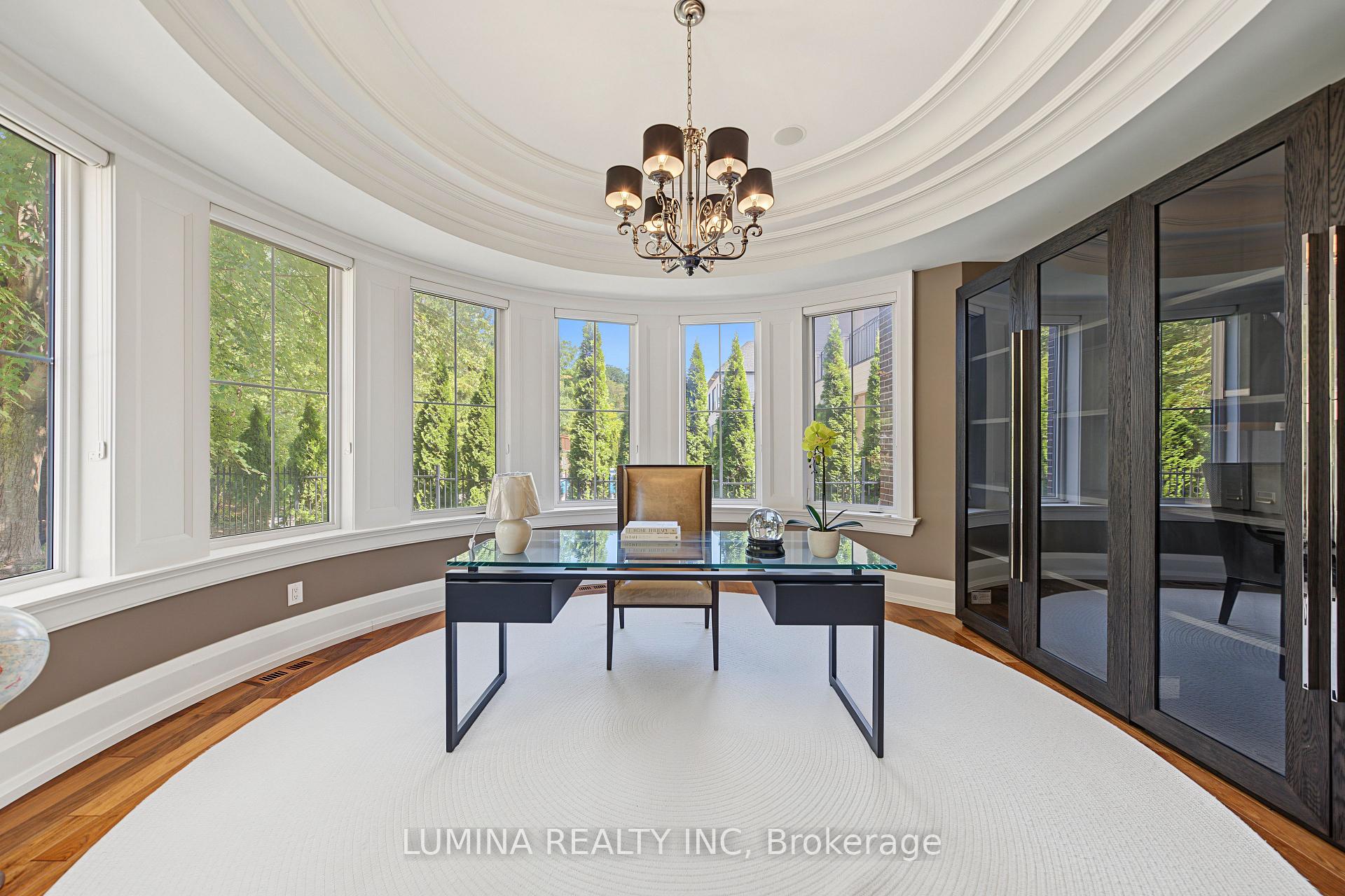 Photo 26 of 30 Davina Circle N, Aurora, Aurora Estates — HOMEH