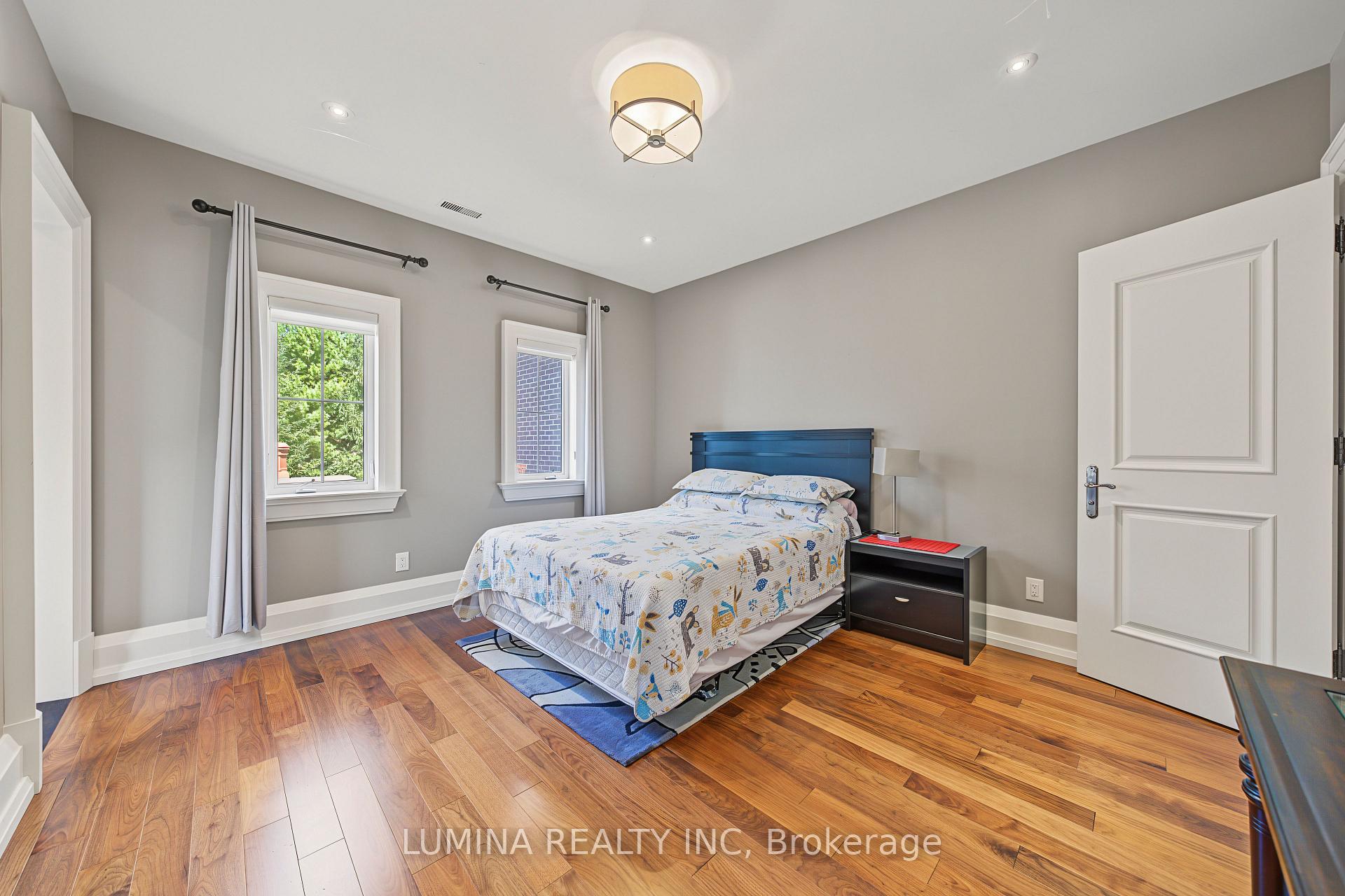 Photo 36 of 30 Davina Circle N, Aurora, Aurora Estates — HOMEH