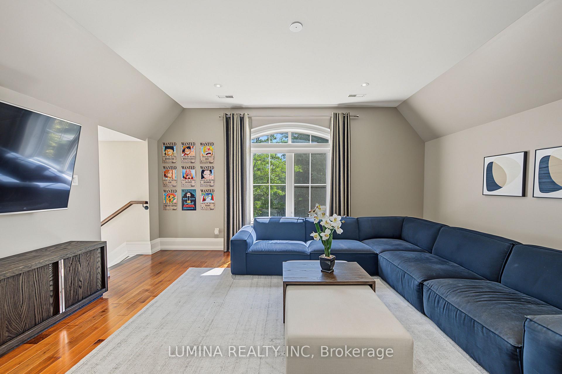 Photo 40 of 30 Davina Circle N, Aurora, Aurora Estates — HOMEH