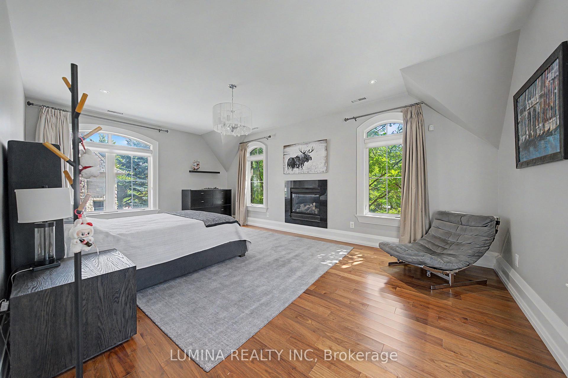 Photo 42 of 30 Davina Circle N, Aurora, Aurora Estates — HOMEH
