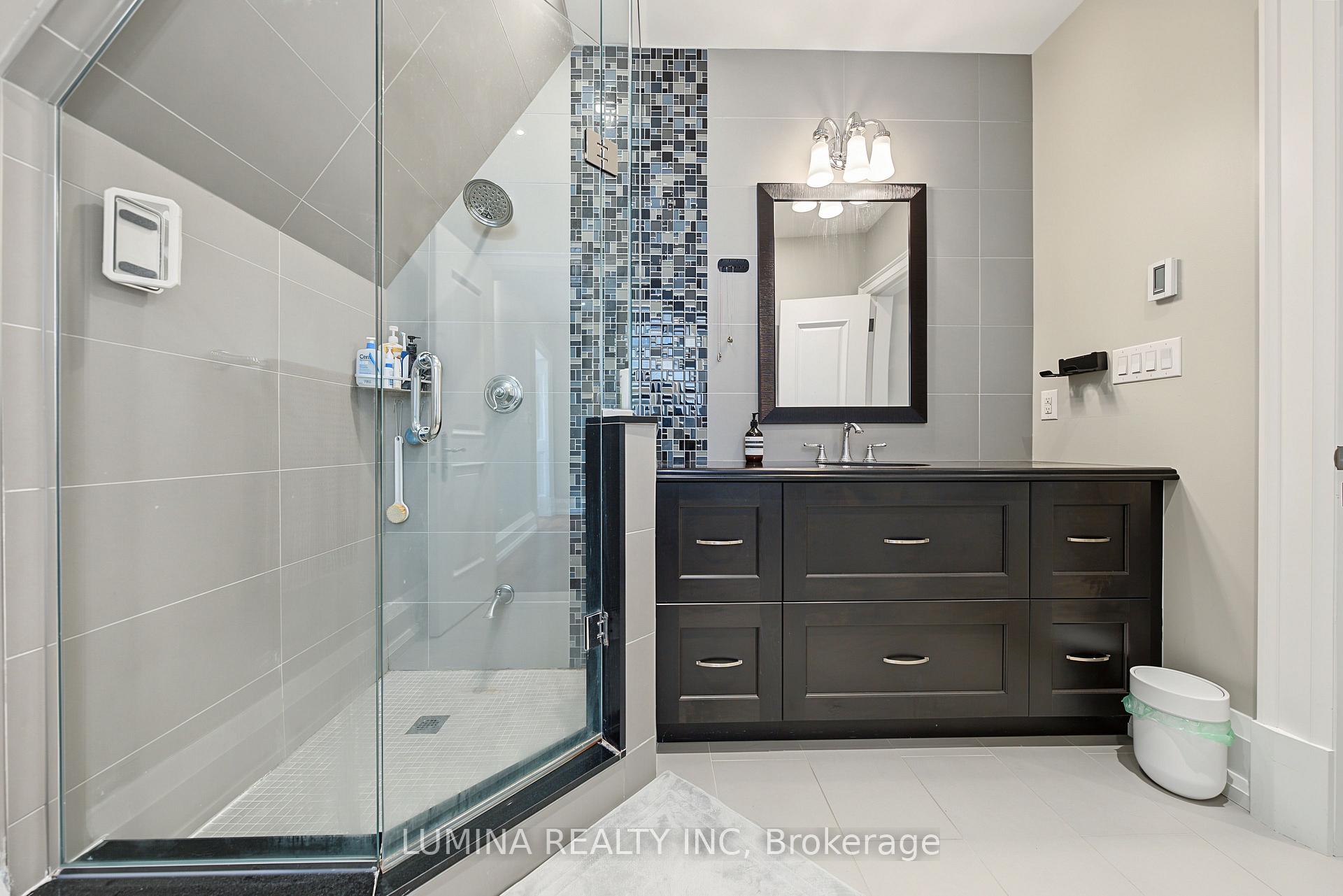 Photo 45 of 30 Davina Circle N, Aurora, Aurora Estates — HOMEH