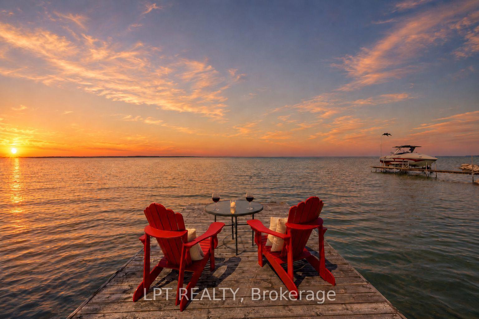 Photo 2 of 173 Lake Drive E, Georgina, Historic Lakeshore Communities — HOMEH