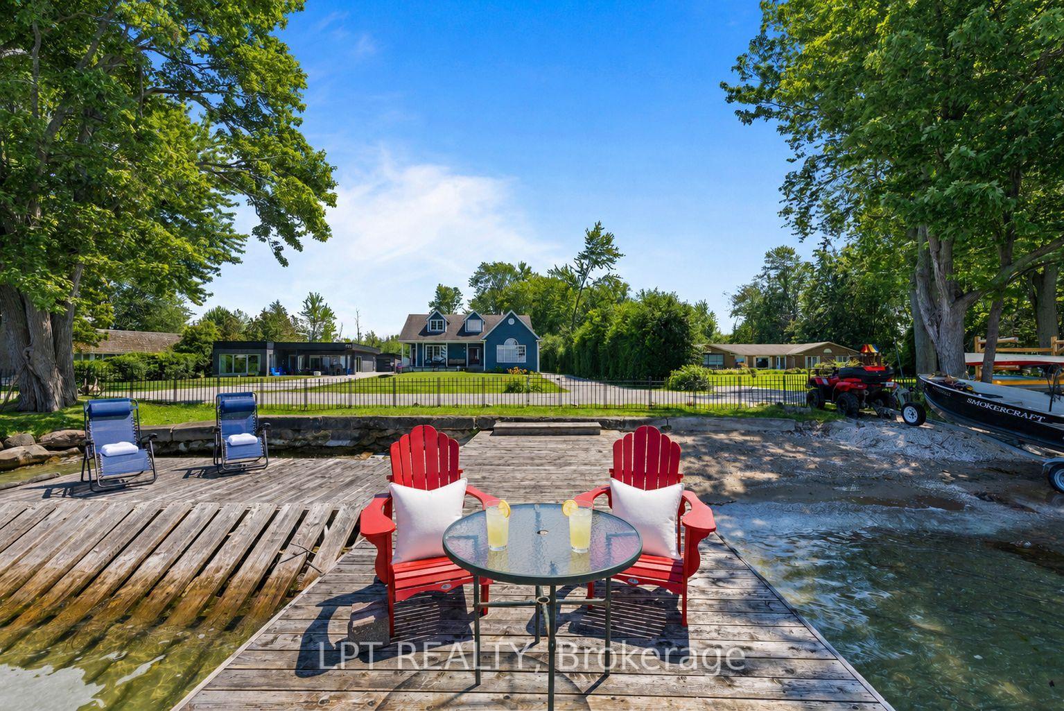 Photo 3 of 173 Lake Drive E, Georgina, Historic Lakeshore Communities — HOMEH