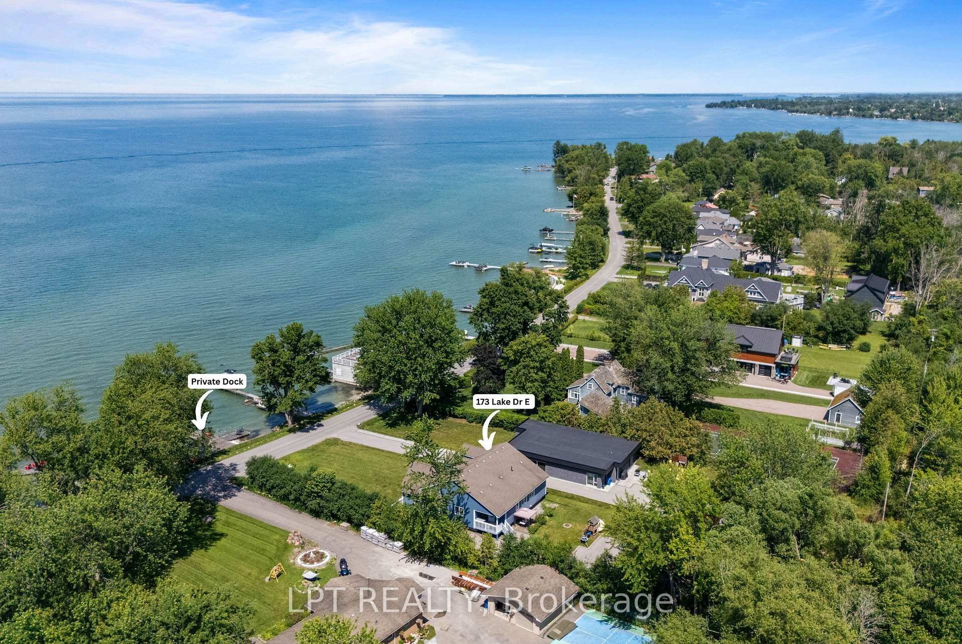 Photo 4 of 173 Lake Drive E, Georgina, Historic Lakeshore Communities — HOMEH