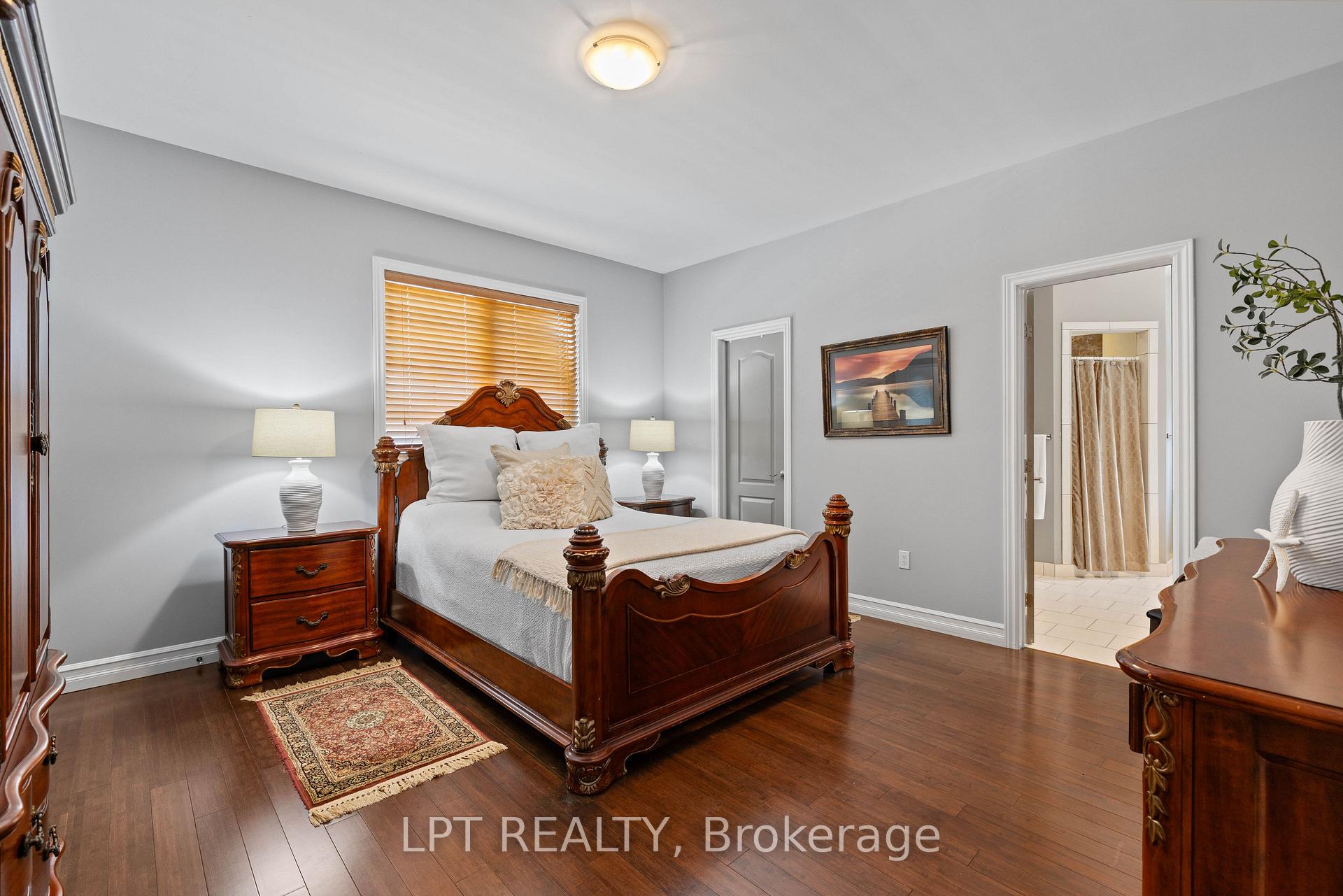 Photo 25 of 173 Lake Drive E, Georgina, Historic Lakeshore Communities — HOMEH