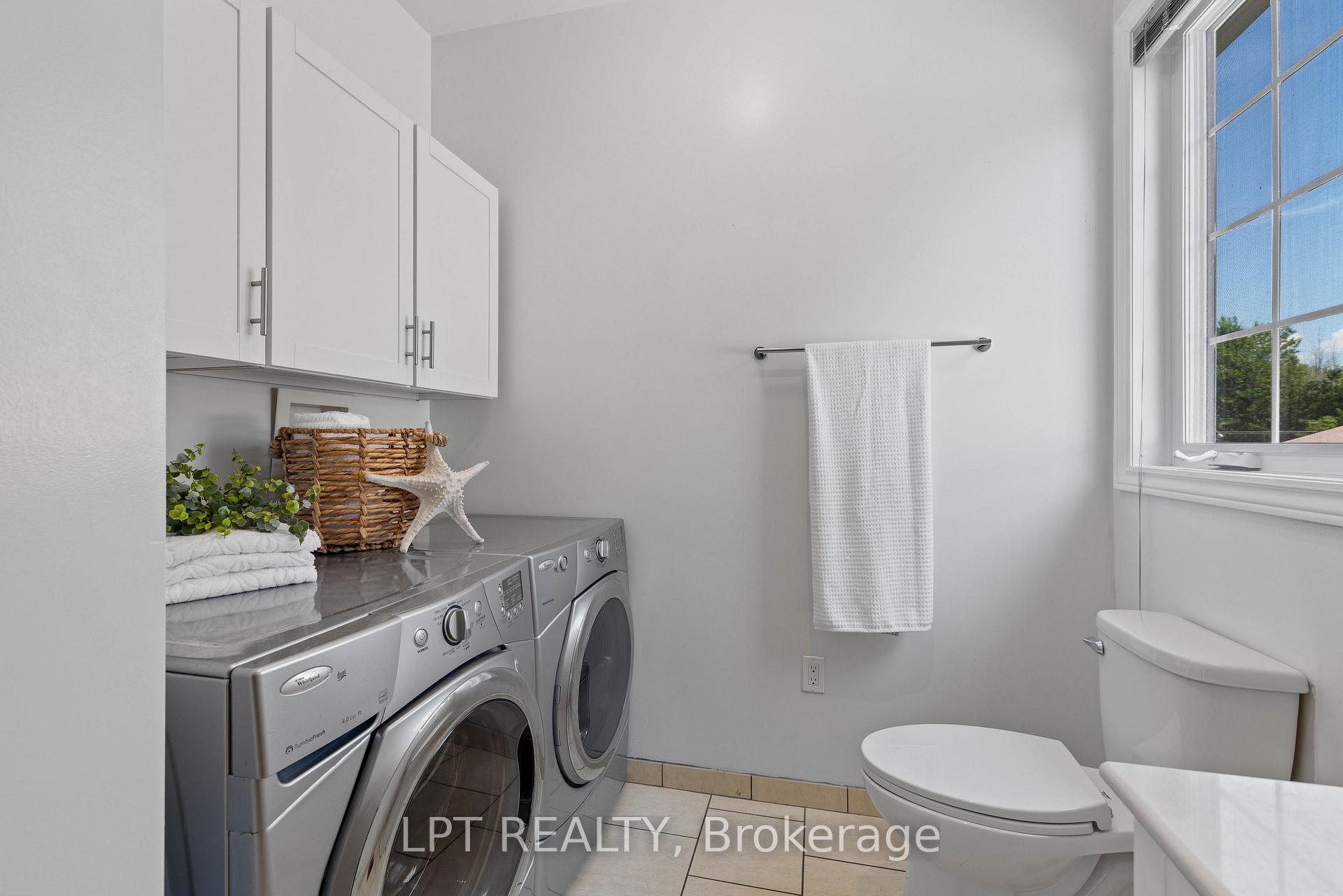 Photo 35 of 173 Lake Drive E, Georgina, Historic Lakeshore Communities — HOMEH