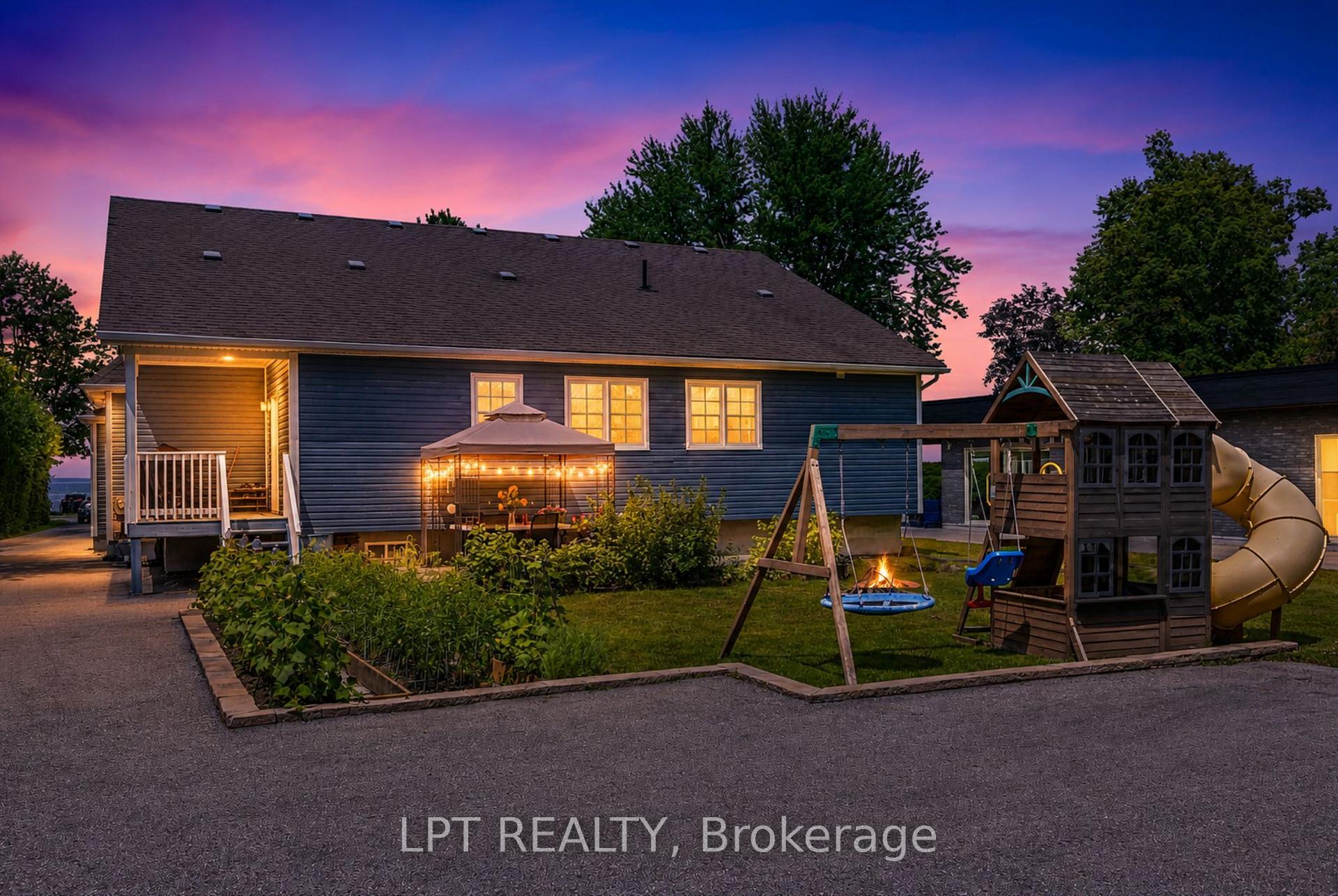Photo 39 of 173 Lake Drive E, Georgina, Historic Lakeshore Communities — HOMEH