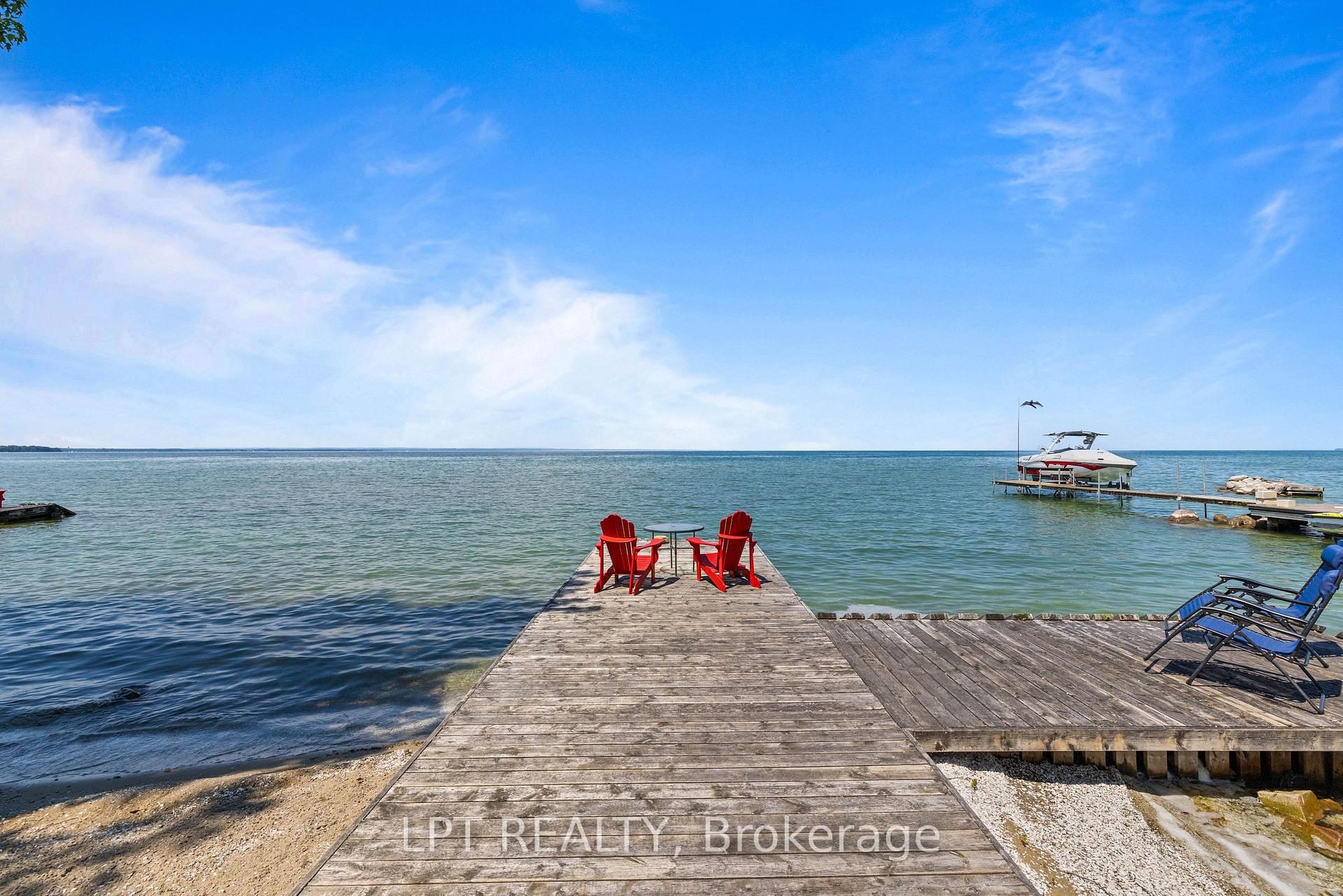 Photo 43 of 173 Lake Drive E, Georgina, Historic Lakeshore Communities — HOMEH