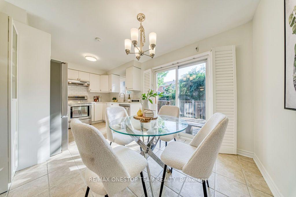 Photo 8 of 1376 Hazel Mccleary Drive, Oakville, Clearview — HOMEH