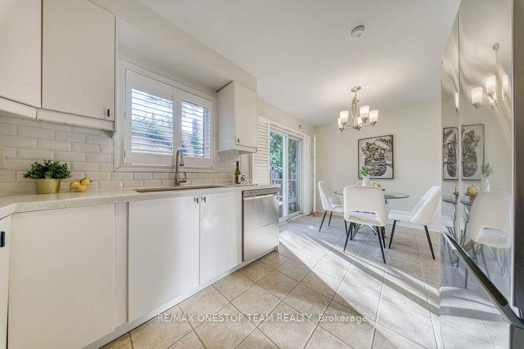 Photo 10 of 1376 Hazel Mccleary Drive, Oakville, Clearview — HOMEH