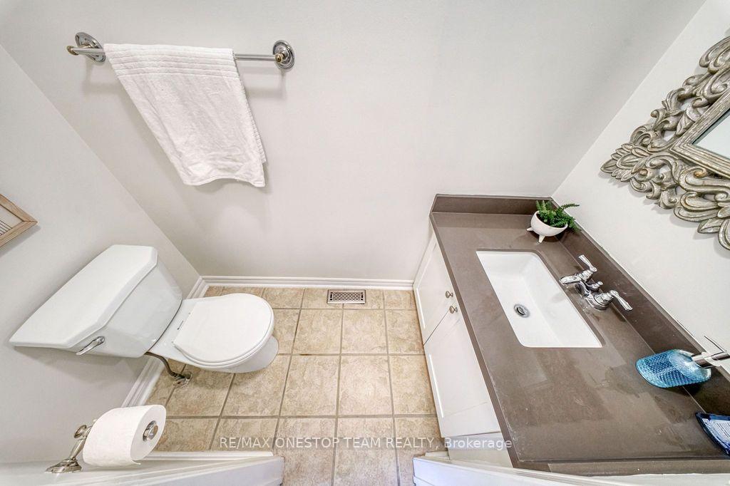 Photo 11 of 1376 Hazel Mccleary Drive, Oakville, Clearview — HOMEH