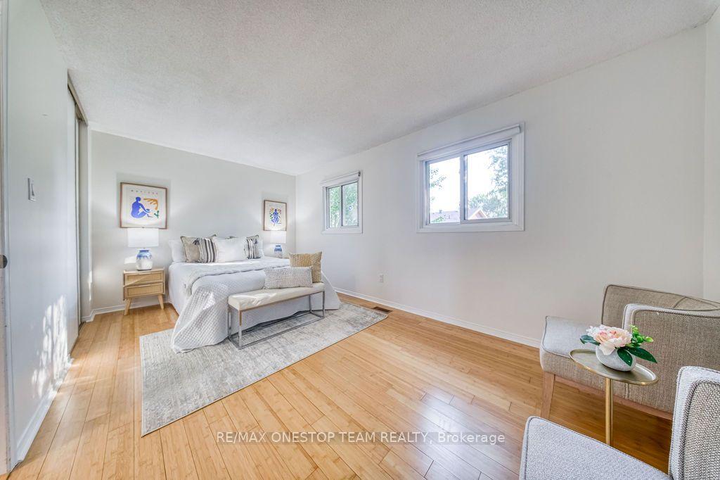 Photo 13 of 1376 Hazel Mccleary Drive, Oakville, Clearview — HOMEH